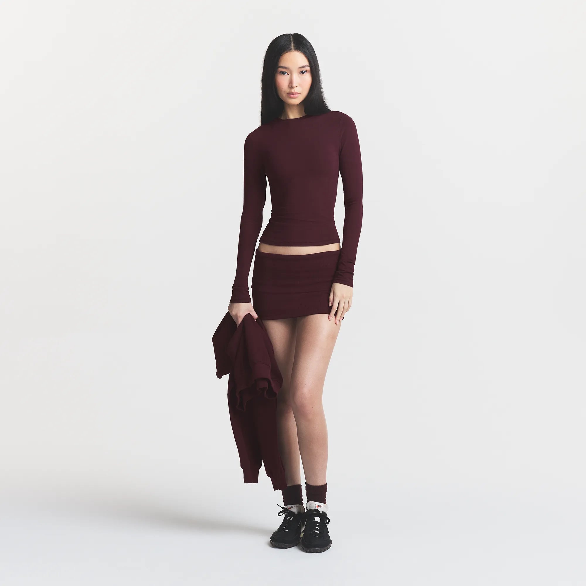 COTTON JERSEY LONG SLEEVE T-SHIRT | CURRANT - Image 2