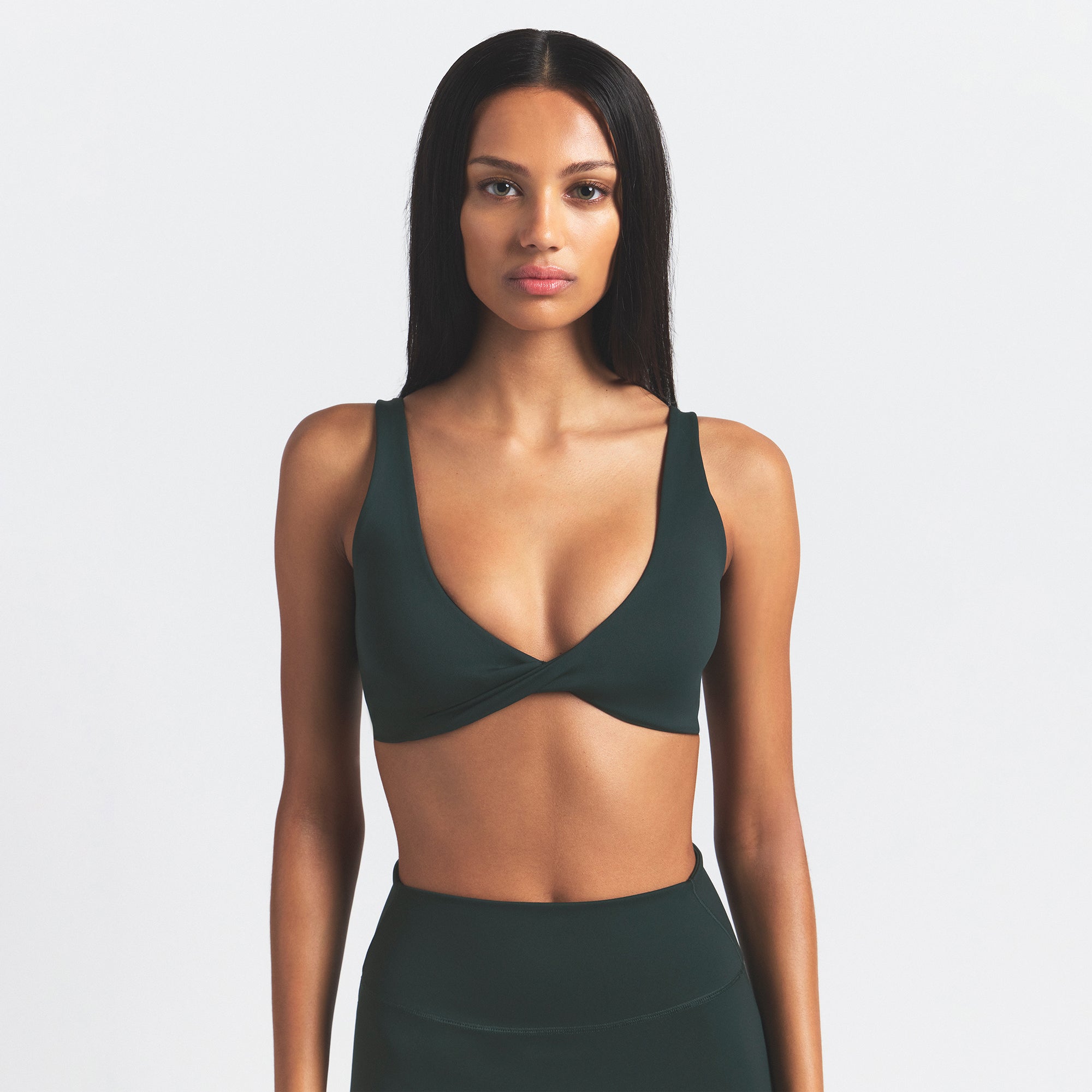 NikeSKIMS MATTE TWIST-FRONT BRA | DARK TEAL - Image 4