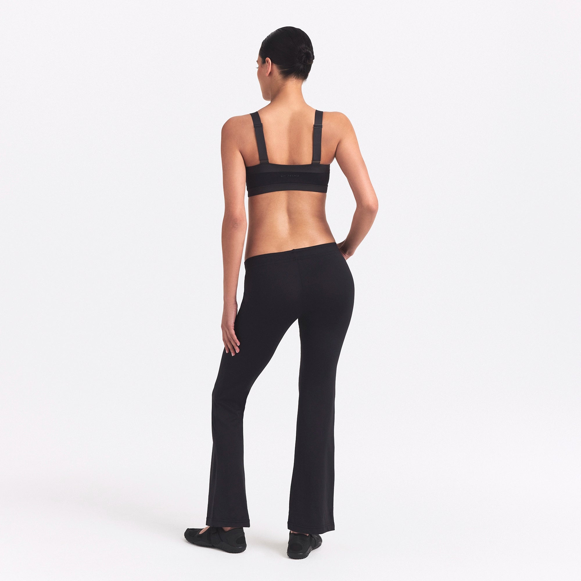 NikeSKIMS MATTE SHINE MIX STRAIGHT NECK BRA | OBSIDIAN AND IGNEOUS - Image 5