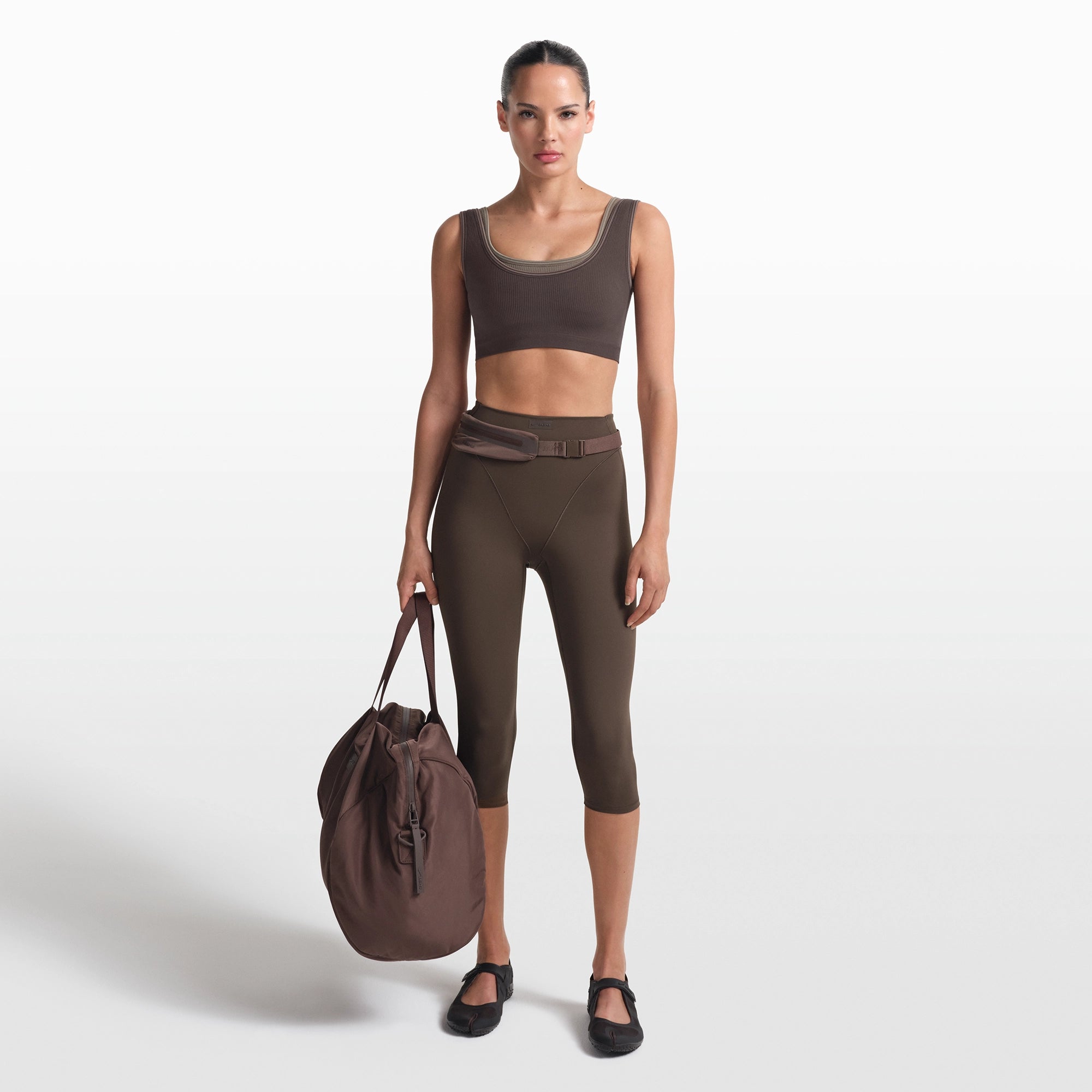 NikeSKIMS RIBBED SEAMLESS SCOOP BRA | PHOENIX - Image 2