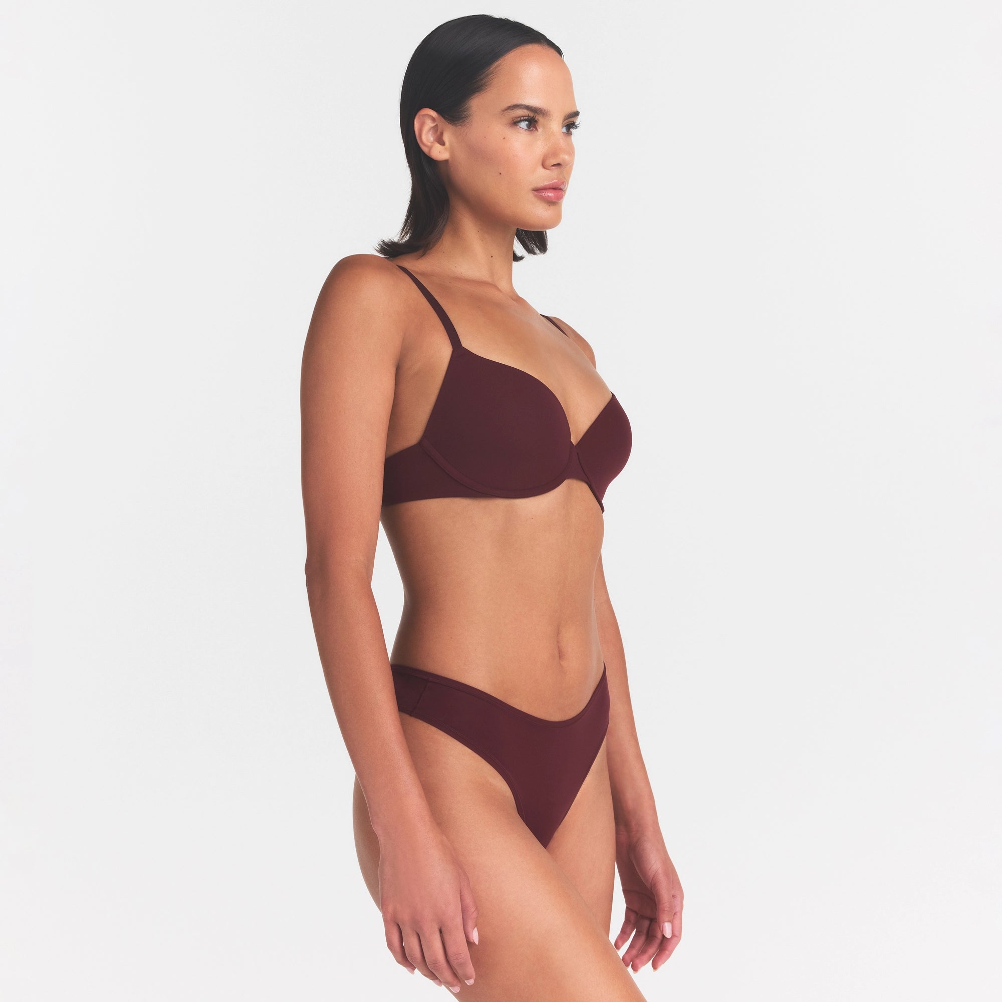 FITS EVERYBODY T-SHIRT BRA | CURRANT - Image 3