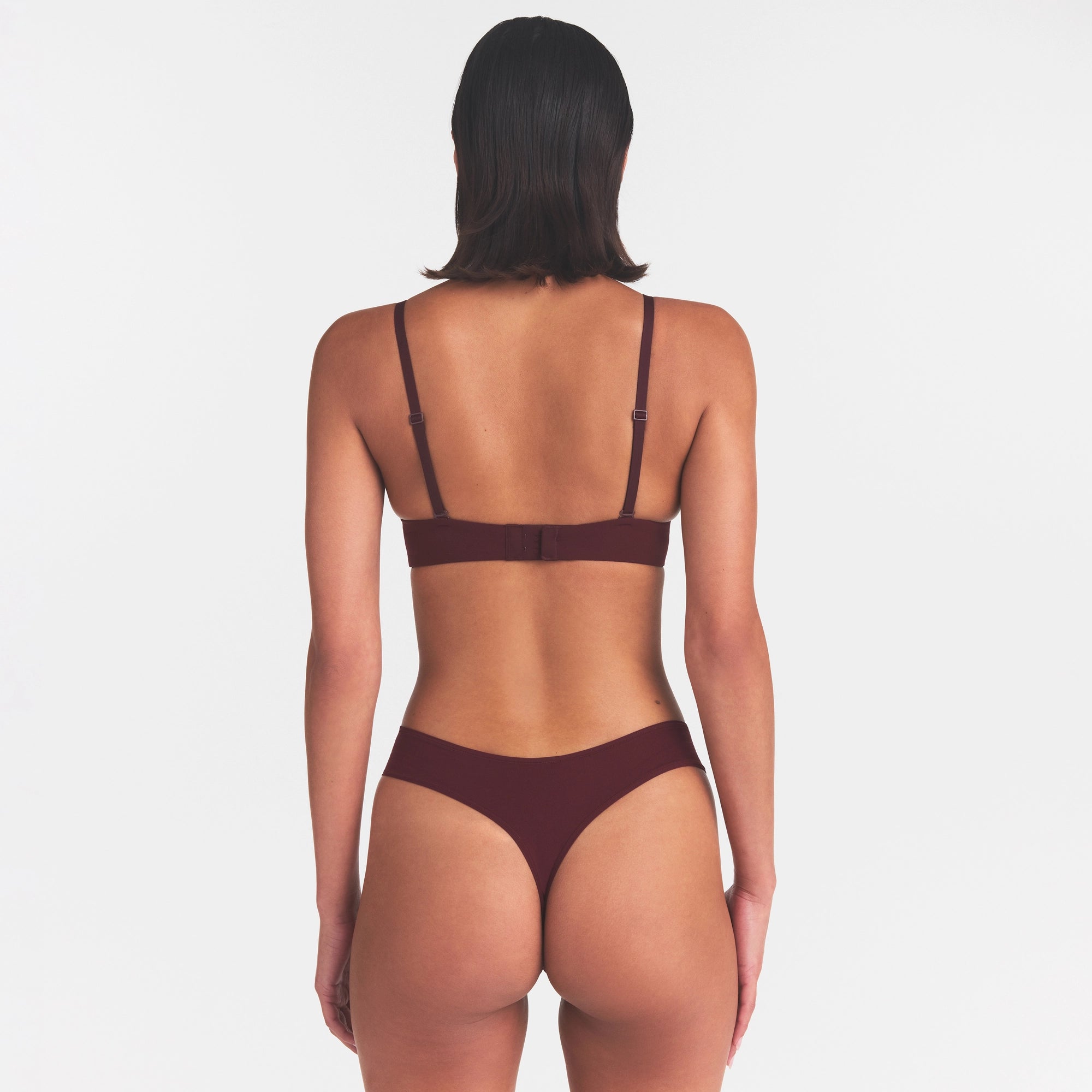 FITS EVERYBODY T-SHIRT BRA | CURRANT - Image 5