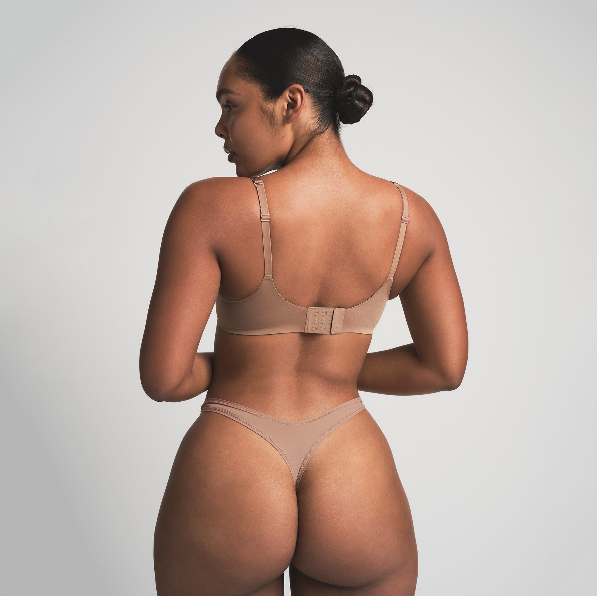 SKIMS ULTIMATE NIPPLE PUSH-UP BRA | SIENNA - Image 5