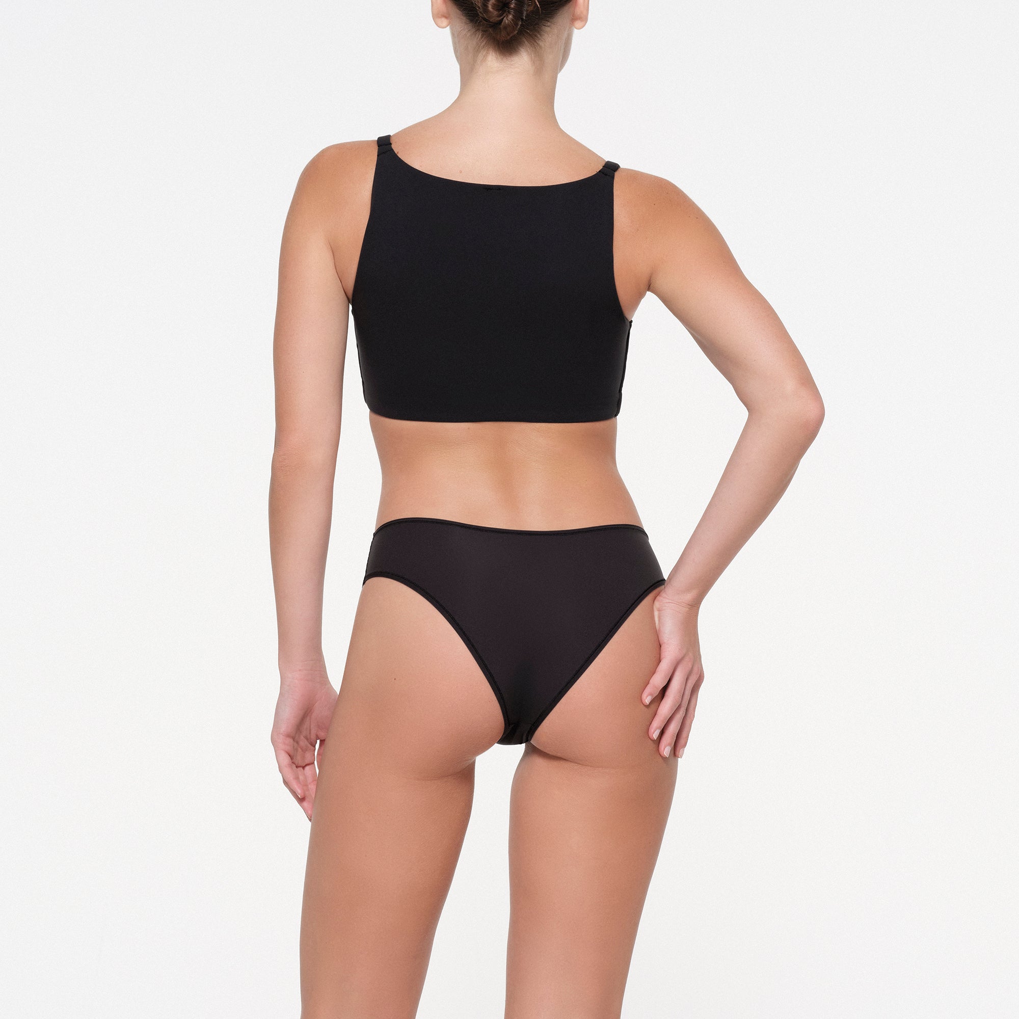 FITS EVERYBODY BACK SMOOTHING FULL COVERAGE BRA | ONYX - Image 4