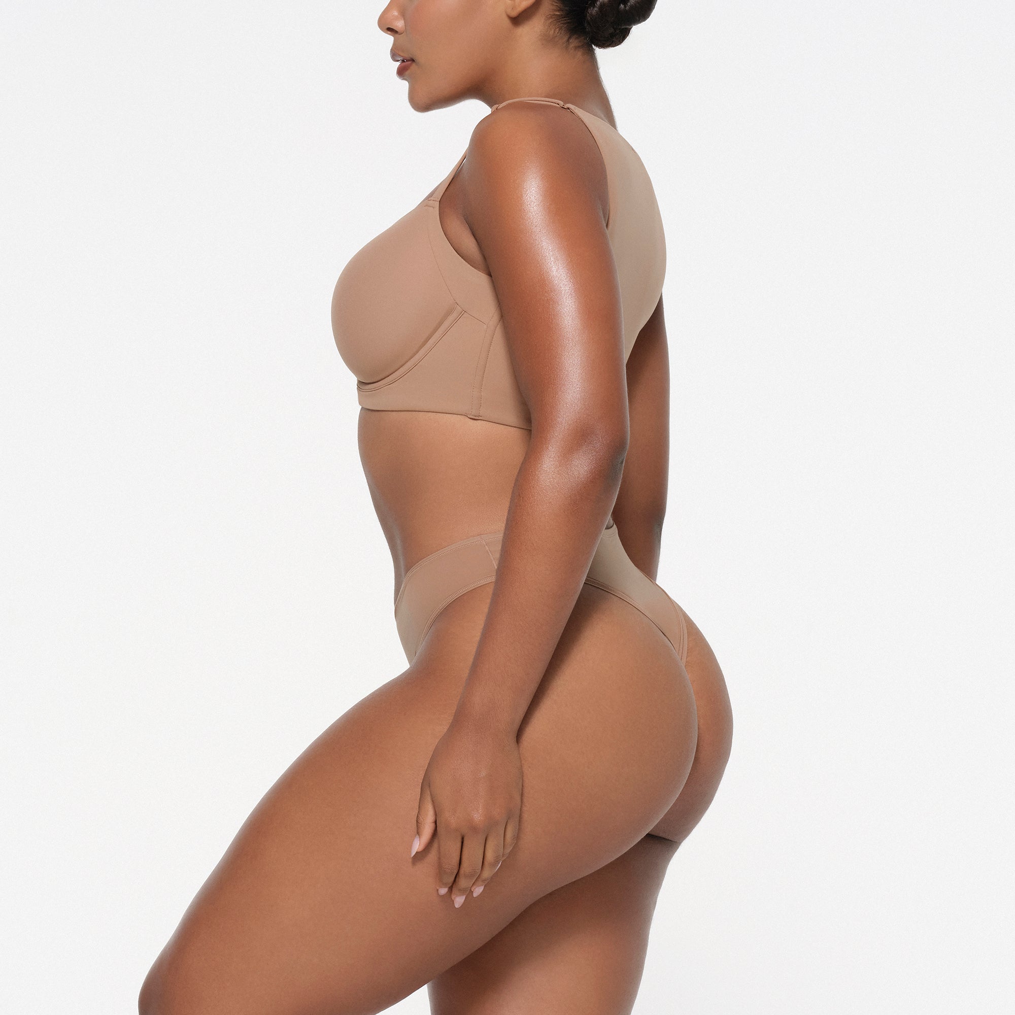 FITS EVERYBODY BACK SMOOTHING FULL COVERAGE BRA | SIENNA - Image 3