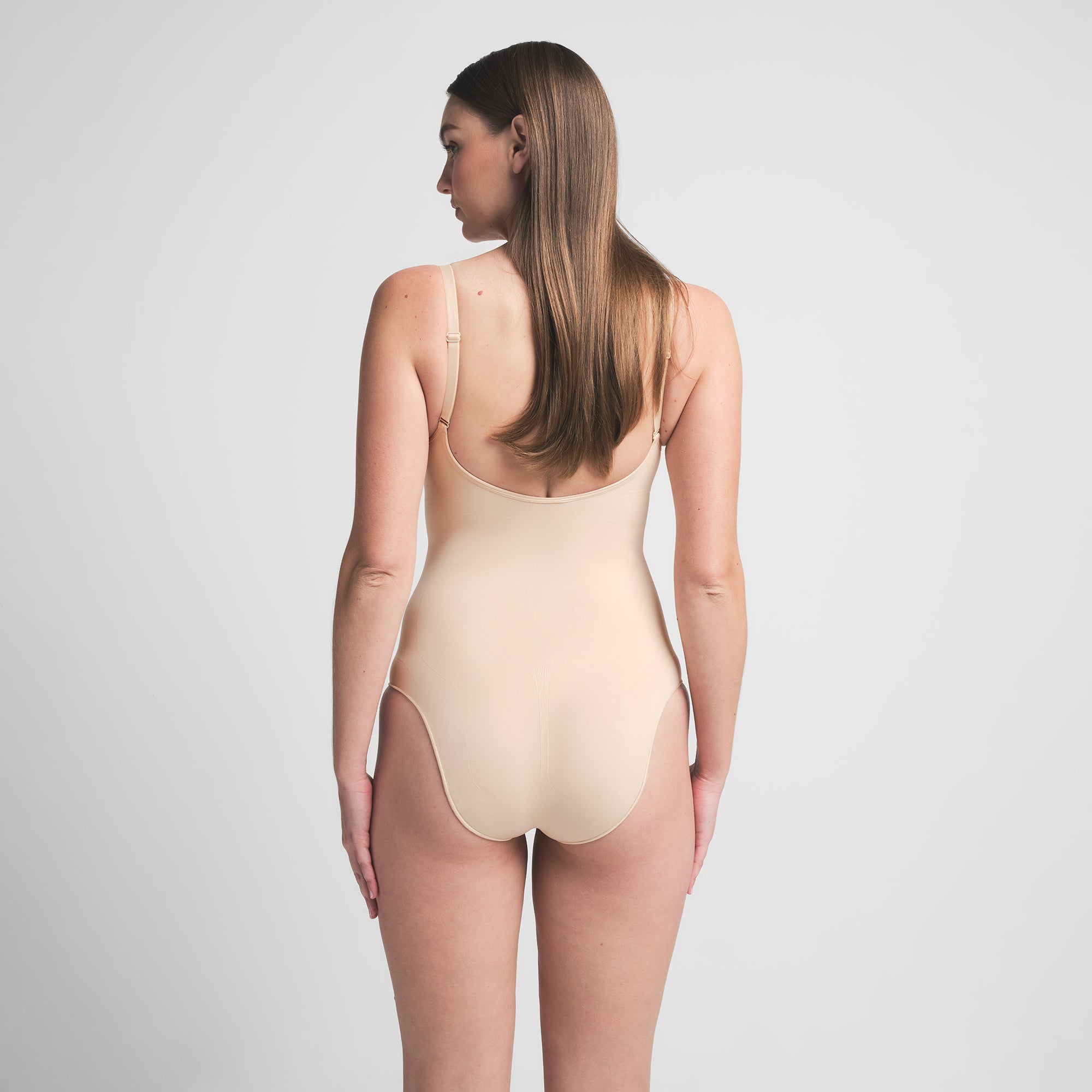 SEAMLESS SCULPT BRIEF BODYSUIT | SAND - Image 4