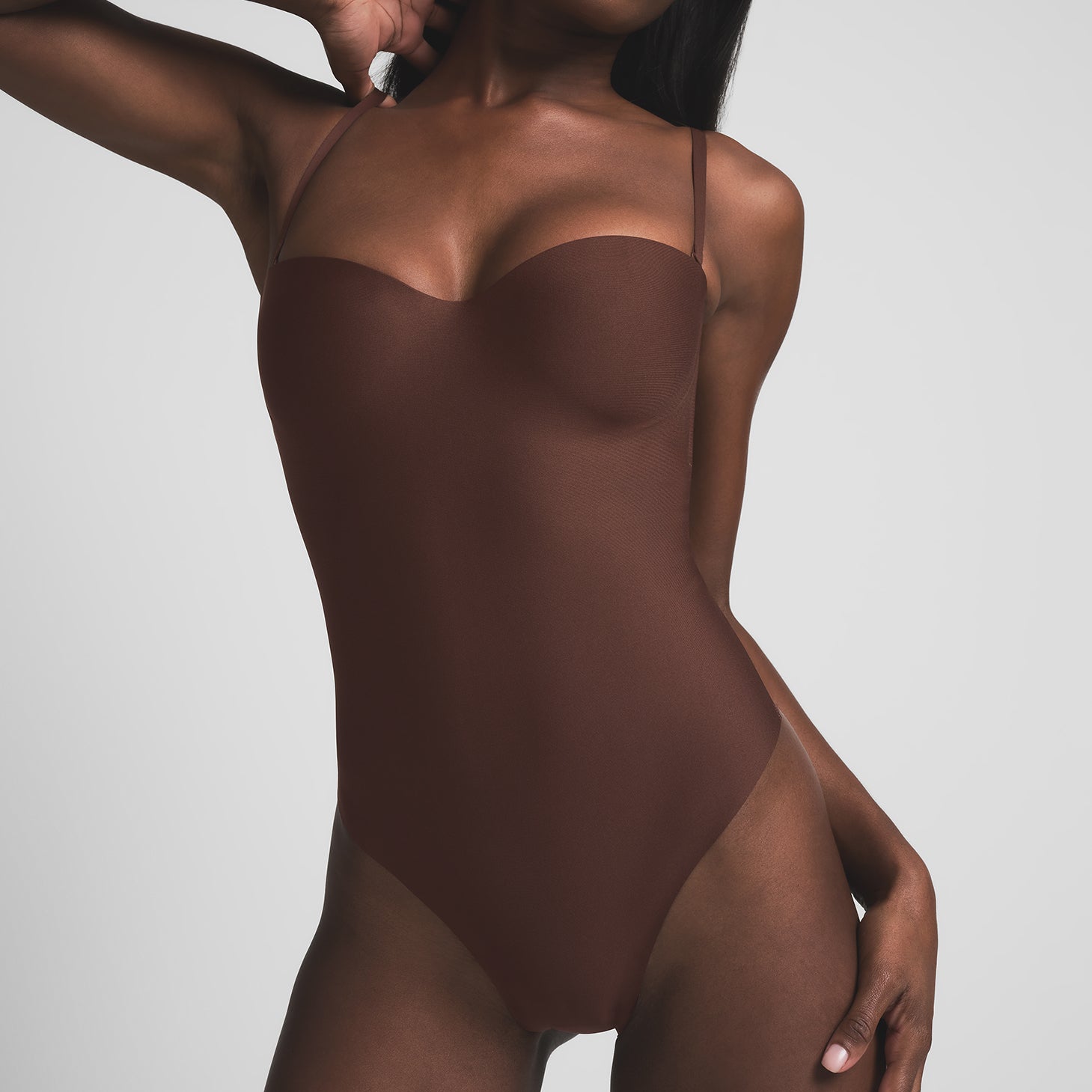 SKIMS BODY UNDERWIRE THONG BODYSUIT | COCOA - Image 2