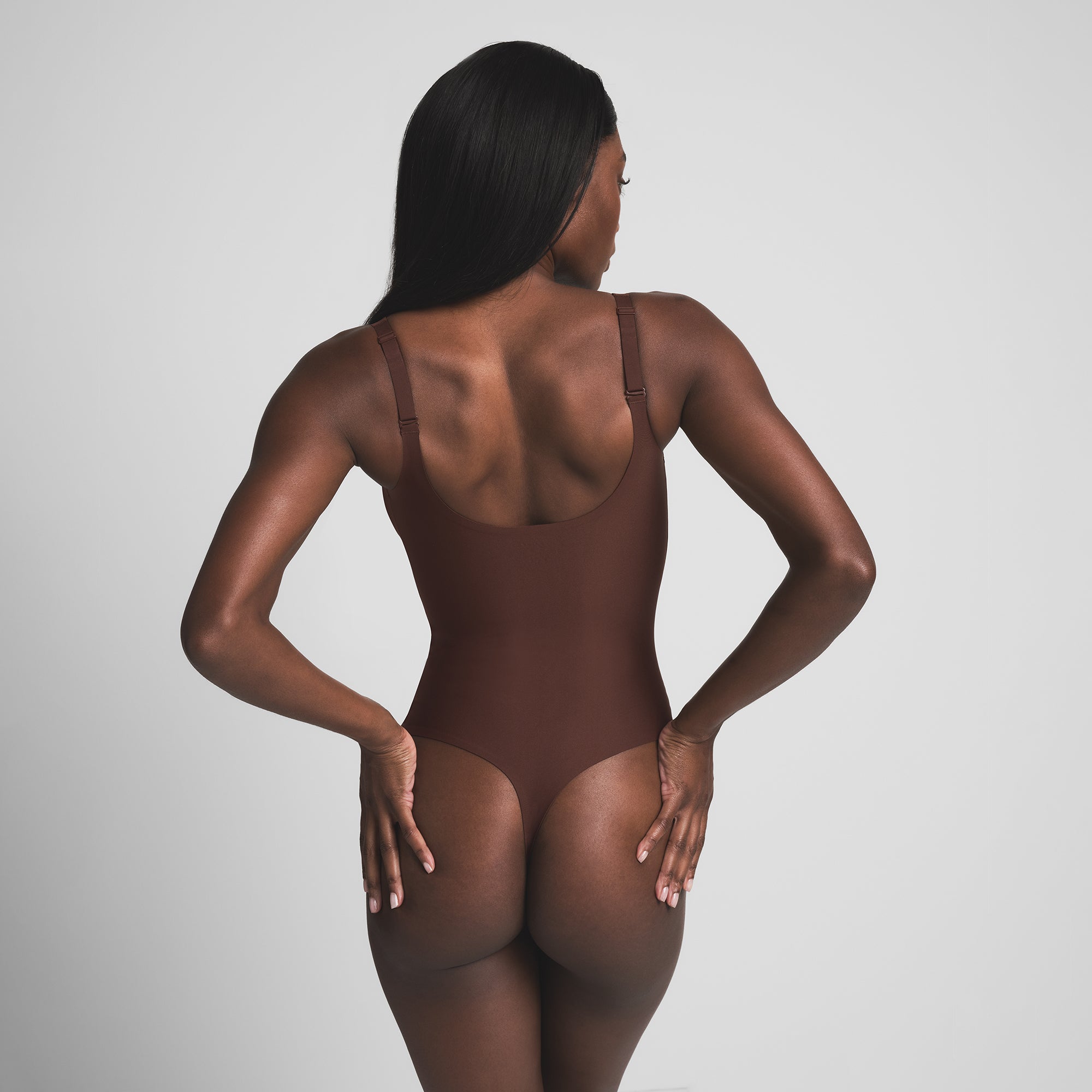 SKIMS BODY UNLINED PLUNGE THONG BODYSUIT | COCOA - Image 4