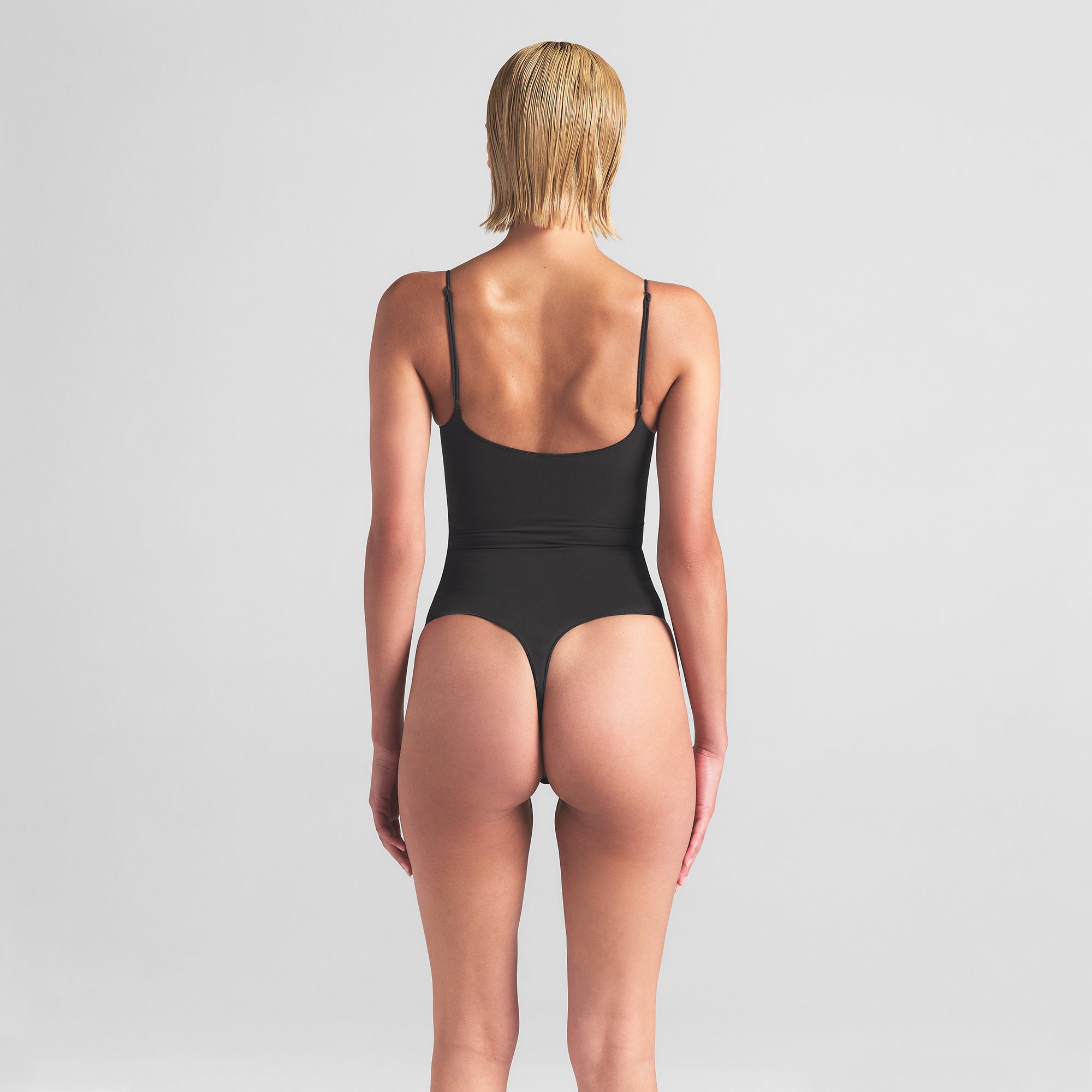 SHEER SEAMLESS THONG BODYSUIT | ONYX - Image 4