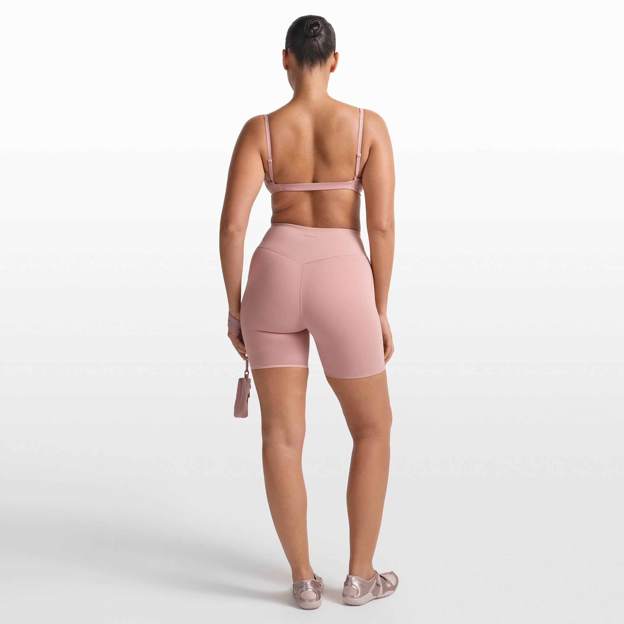 NikeSKIMS MATTE 5 BIKER SHORT | HIMALAYAN - Image 6