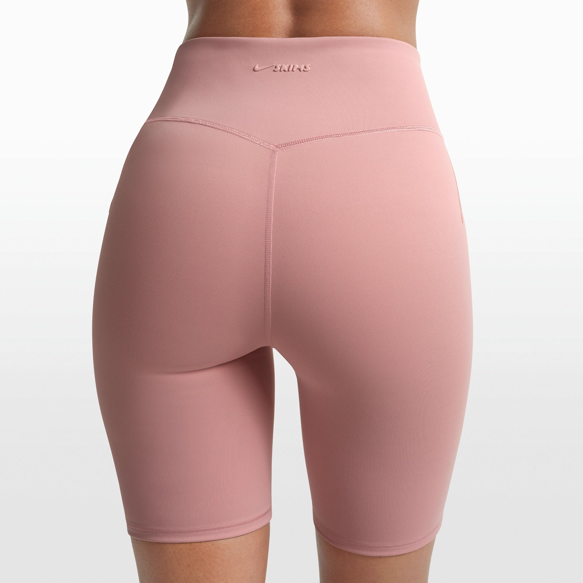 NikeSKIMS MATTE 7 BIKER SHORT | HIMALAYAN - Image 4