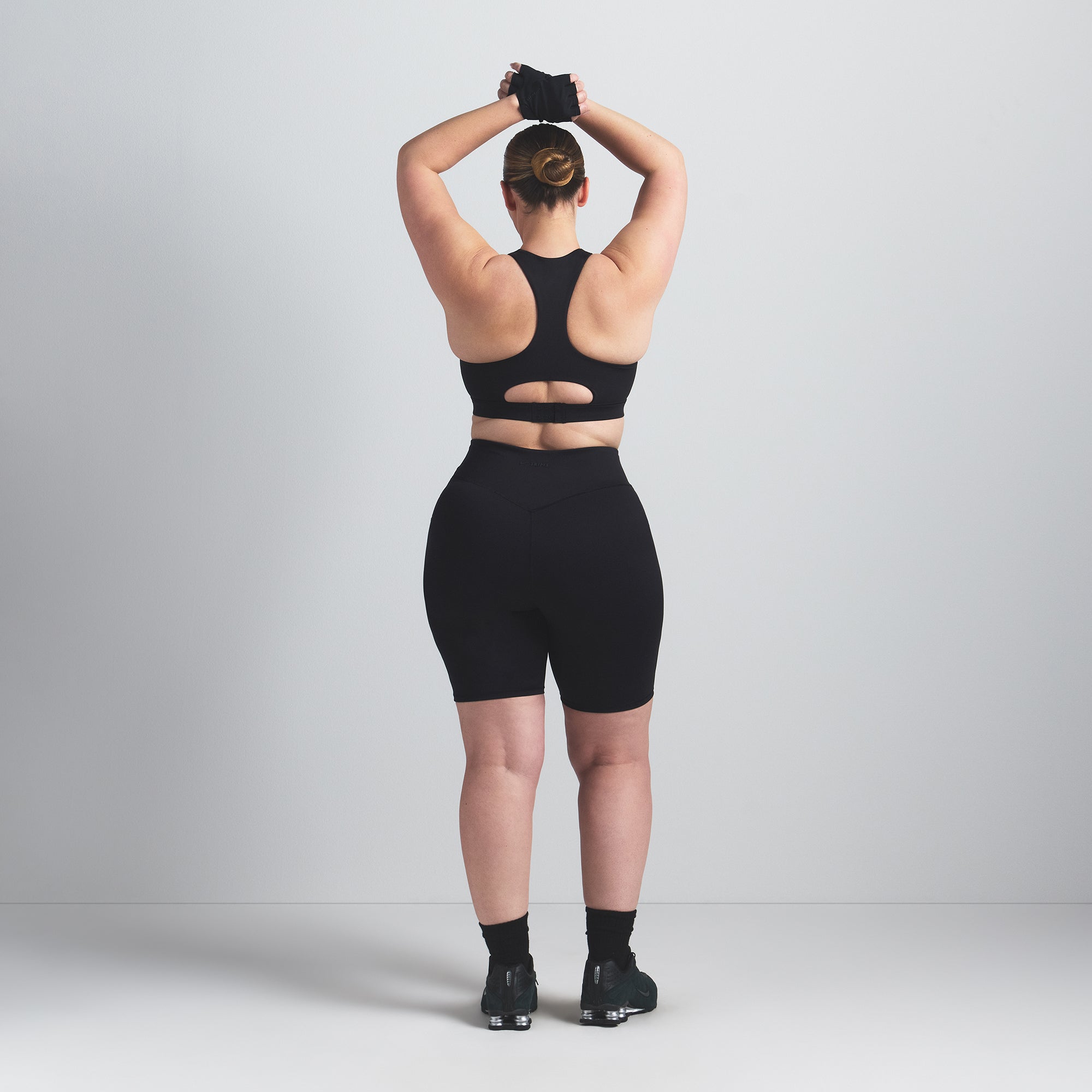 NikeSKIMS MATTE 7 BIKER SHORT | OBSIDIAN - Image 9