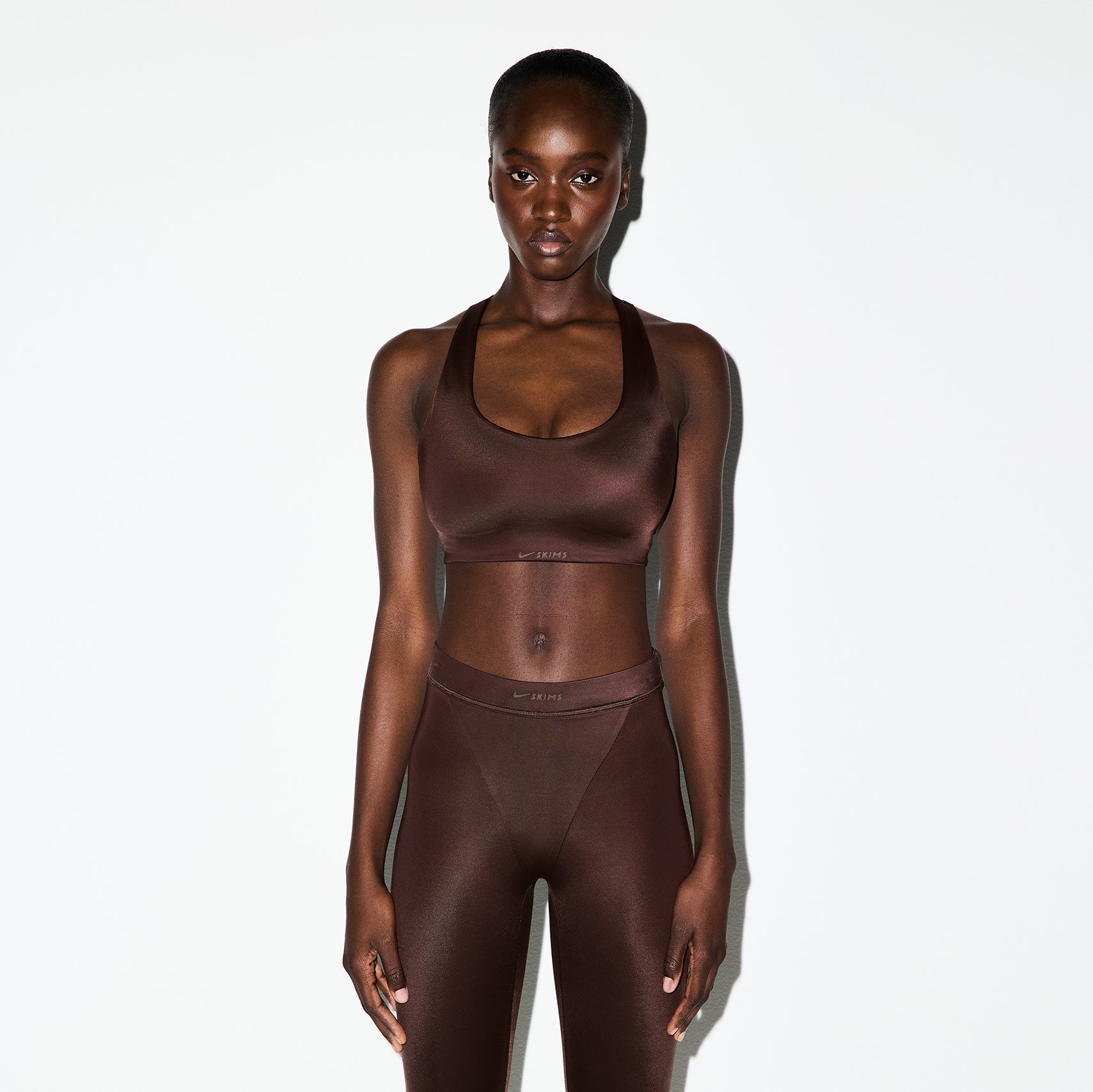 NikeSKIMS SHINE V-LINE 26 LEGGING | PHOENIX - Image 6