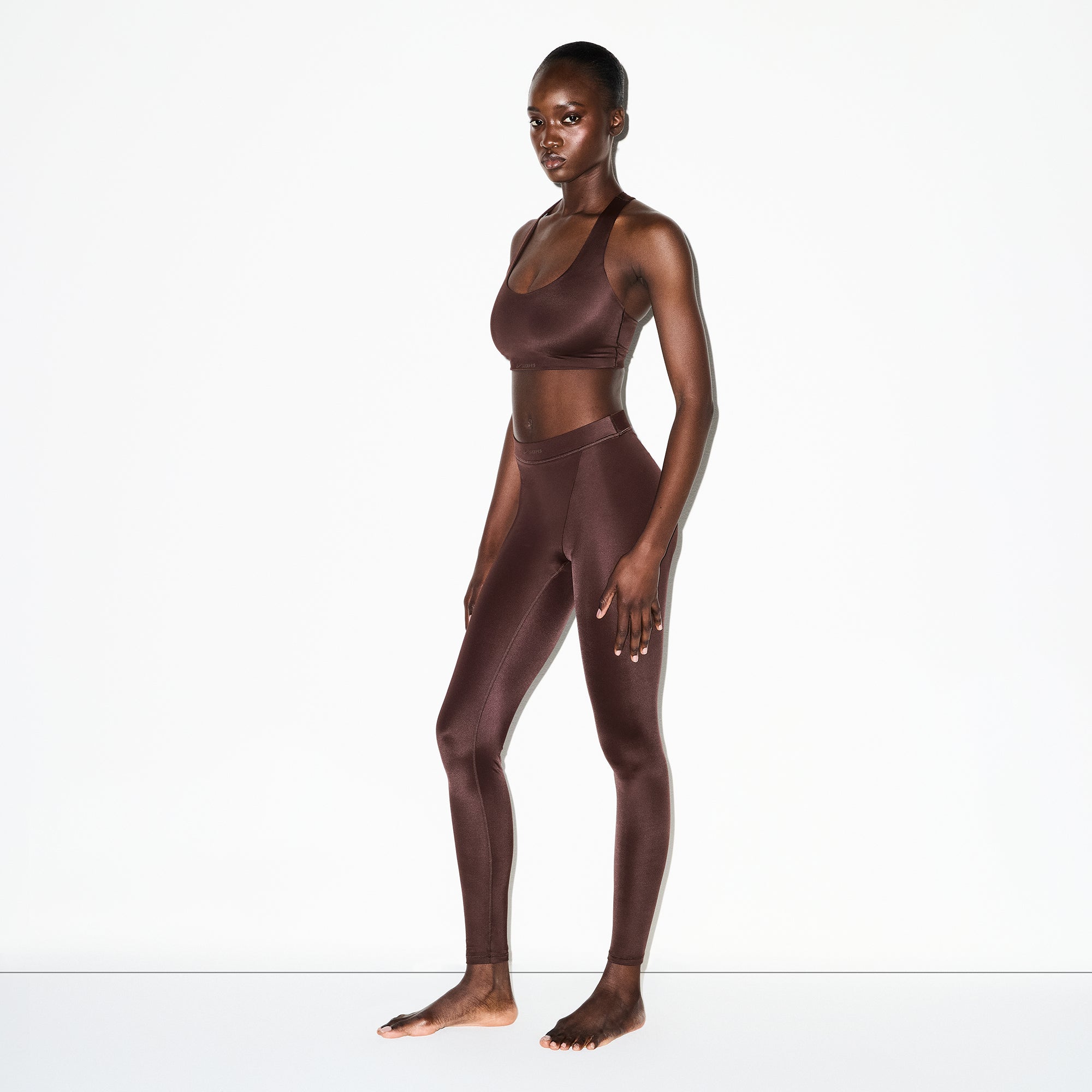 NikeSKIMS SHINE V-LINE 26 LEGGING | PHOENIX - Image 4