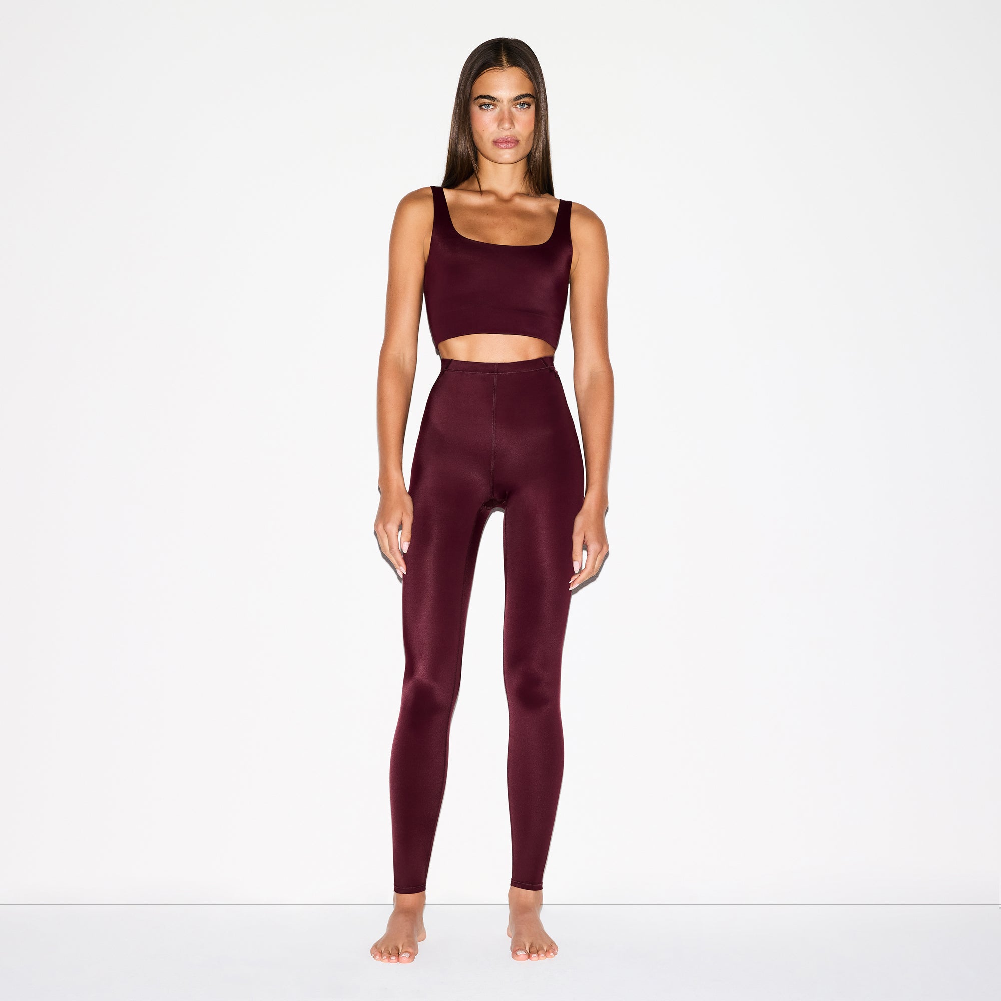 NikeSKIMS SHINE DRAWCORD 26 LEGGING | CURRANT - Image 4