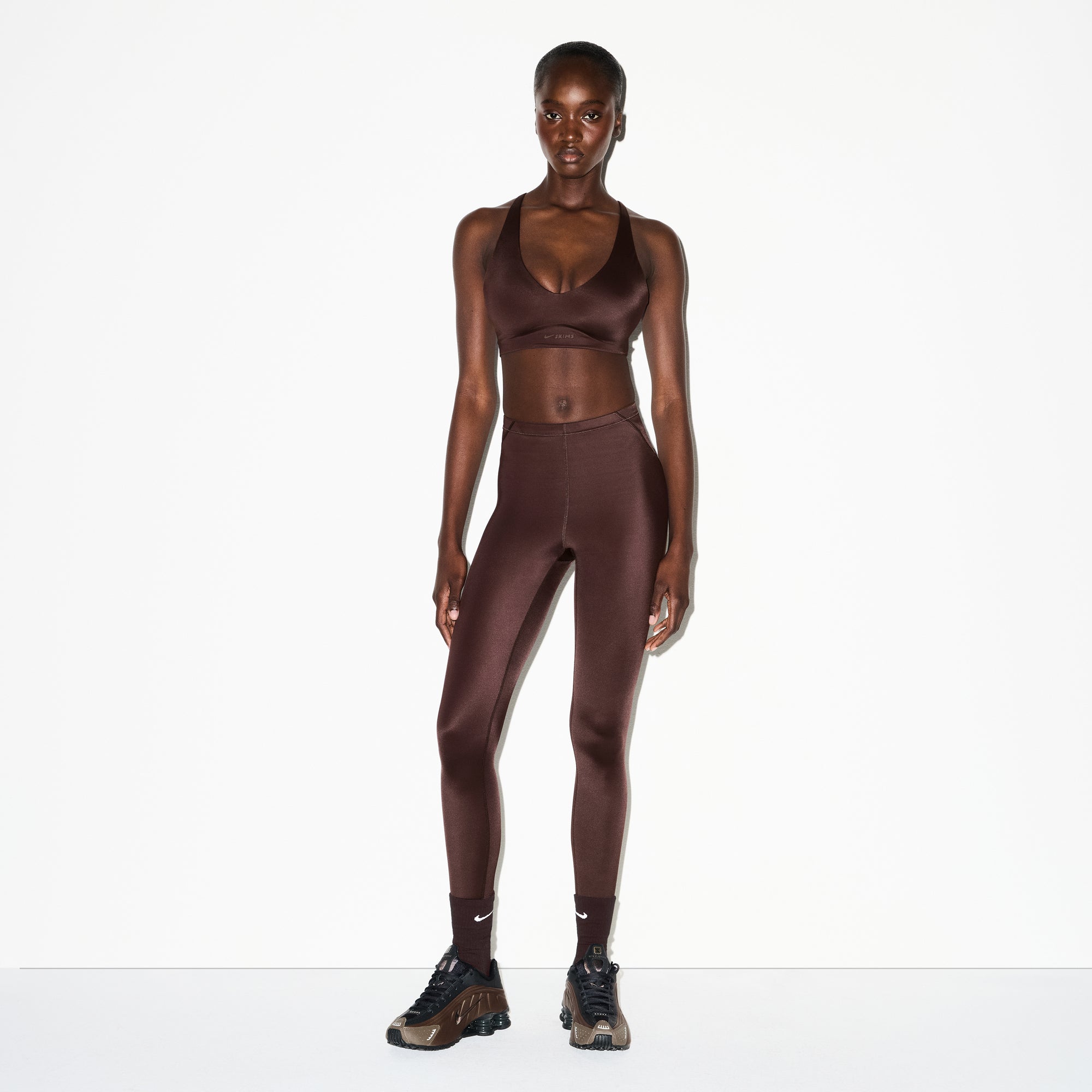 NikeSKIMS SHINE DRAWCORD 26 LEGGING | PHOENIX - Image 2