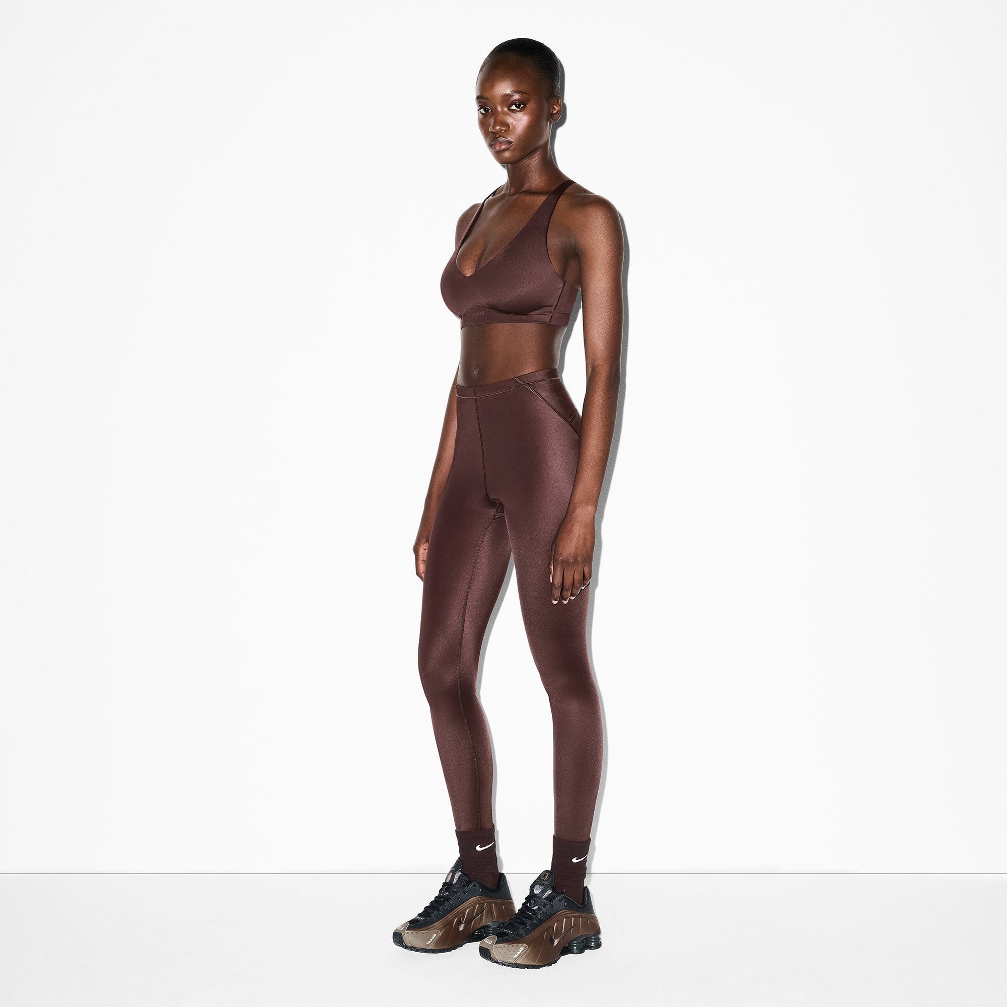NikeSKIMS SHINE DRAWCORD 26 LEGGING | PHOENIX - Image 4