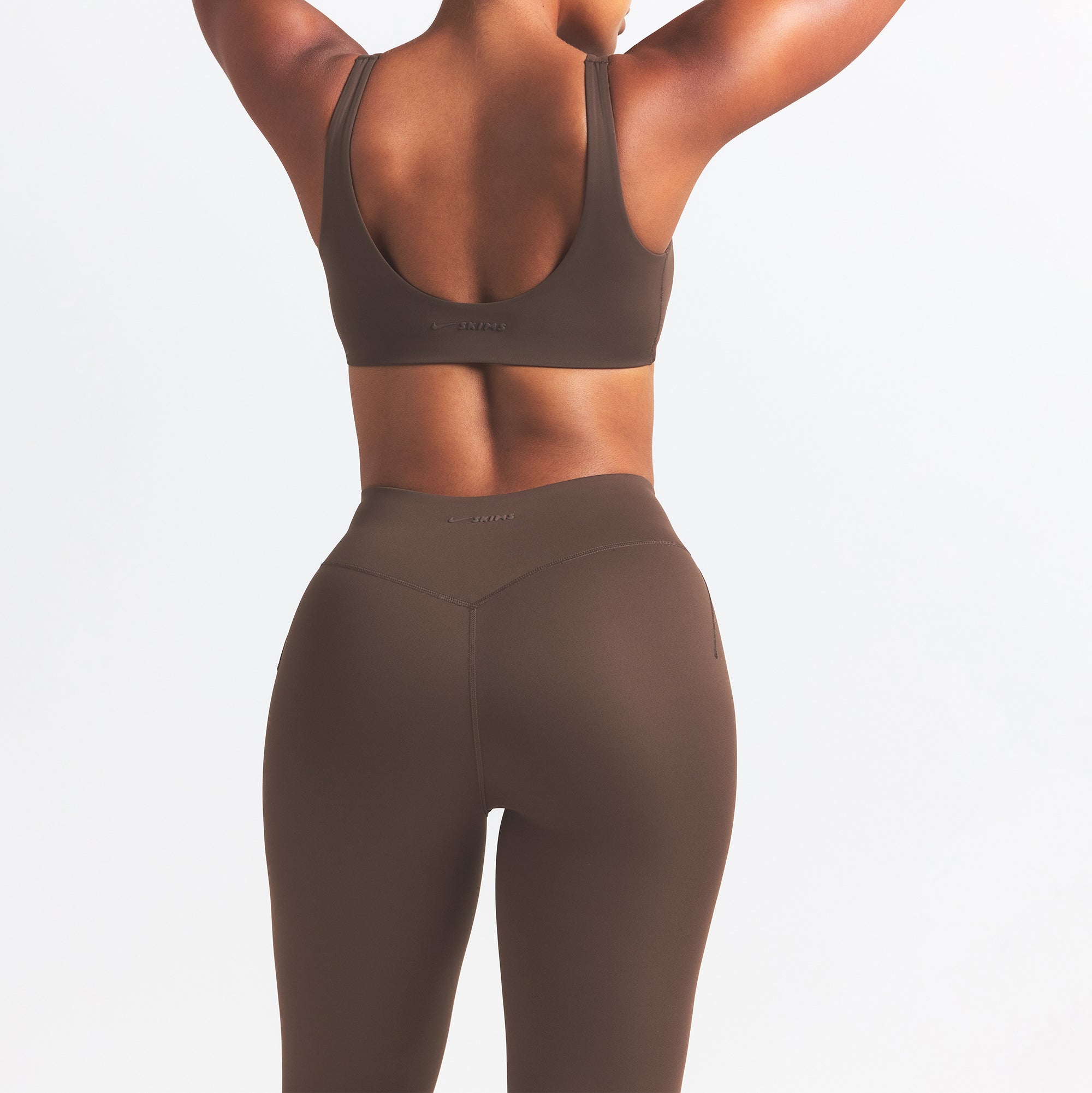NikeSKIMS MATTE 26 LEGGING | DARK SEPIA - Image 5