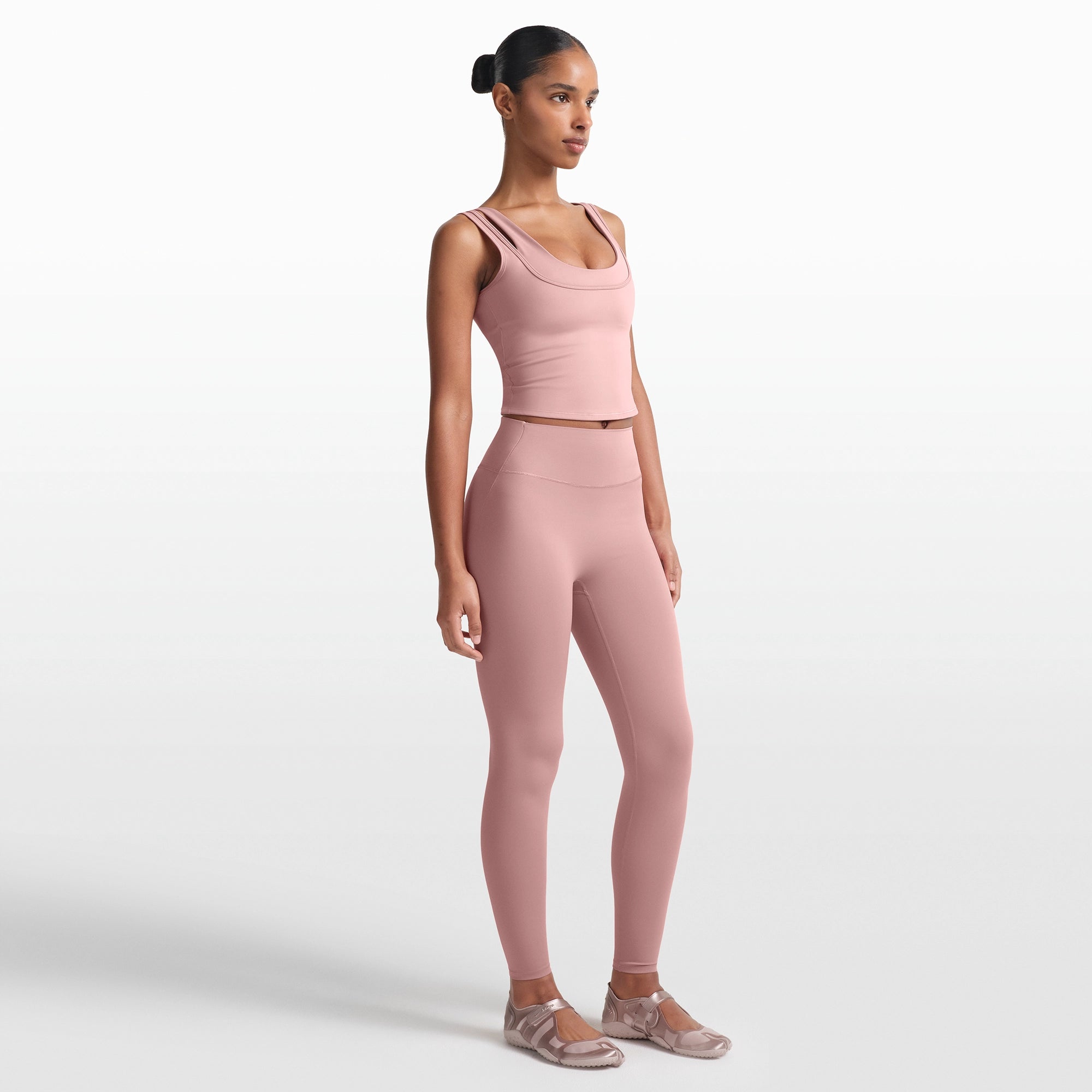 NikeSKIMS MATTE 26 LEGGING | HIMALAYAN - Image 3
