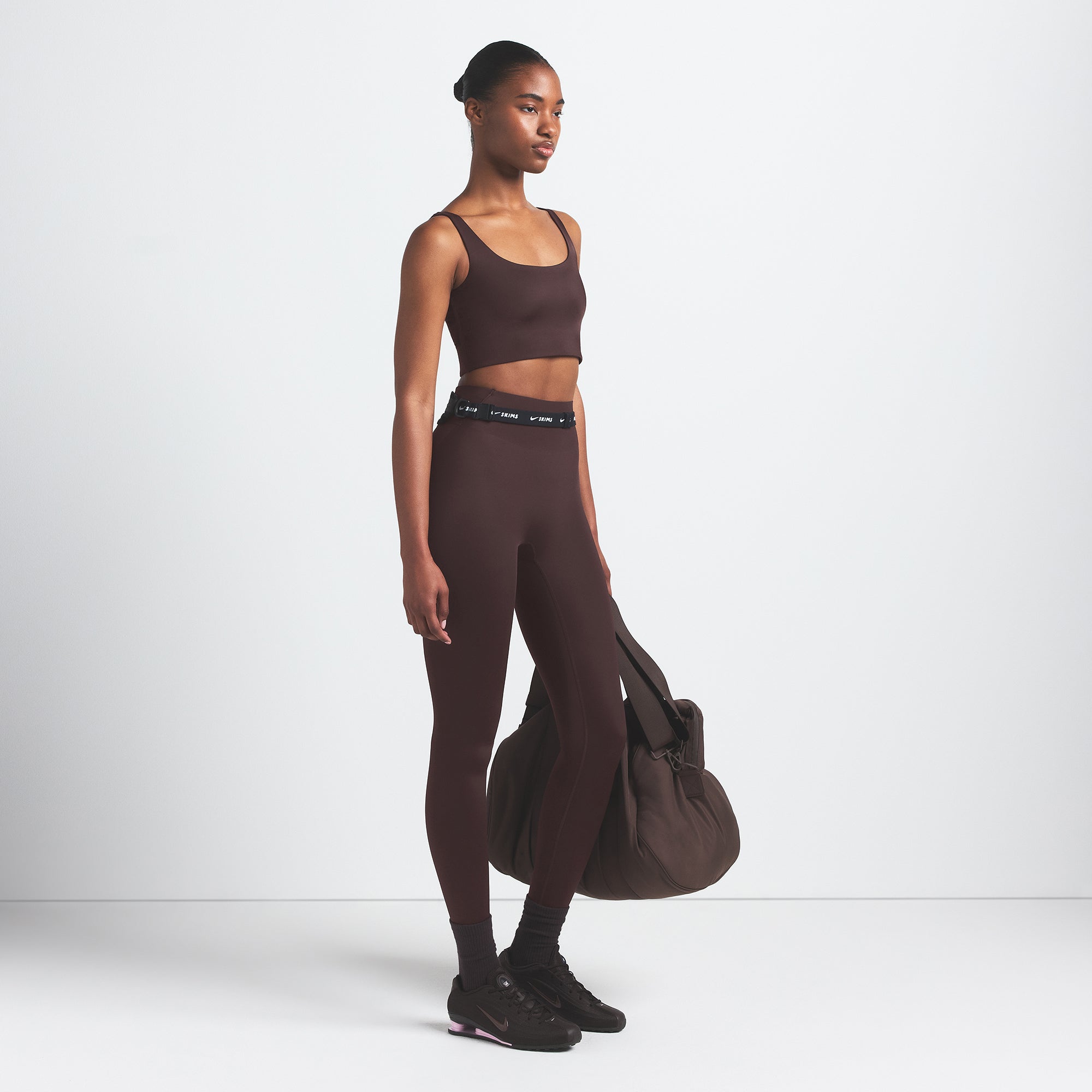 NikeSKIMS SHINE BONDED WAIST 26 LEGGING | PHOENIX - Image 4