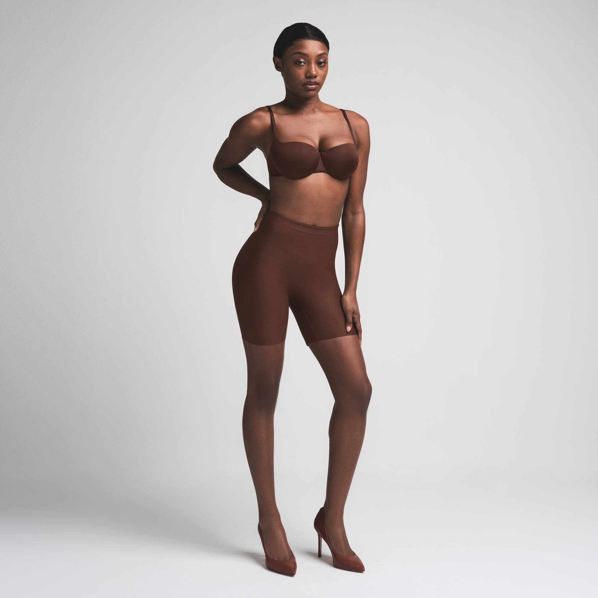 SKIMS BODY BUTT ENHANCING PADDED SHORT | COCOA - Image 7