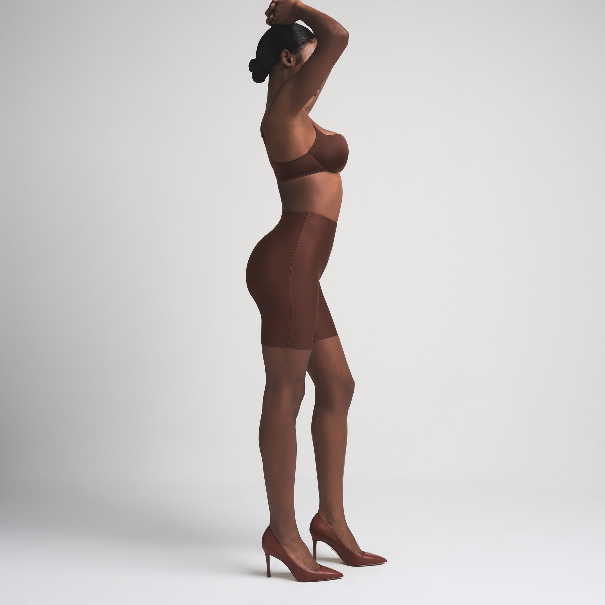 SKIMS BODY BUTT ENHANCING PADDED SHORT | COCOA - Image 2