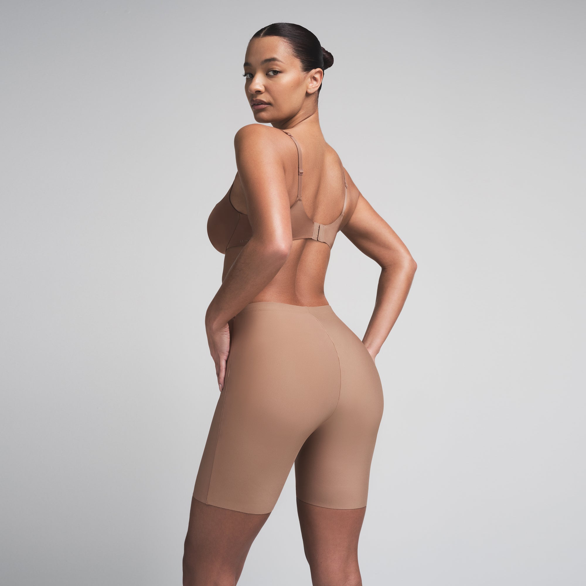 SKIMS BODY BUTT ENHANCING PADDED SHORT | SIENNA - Image 2