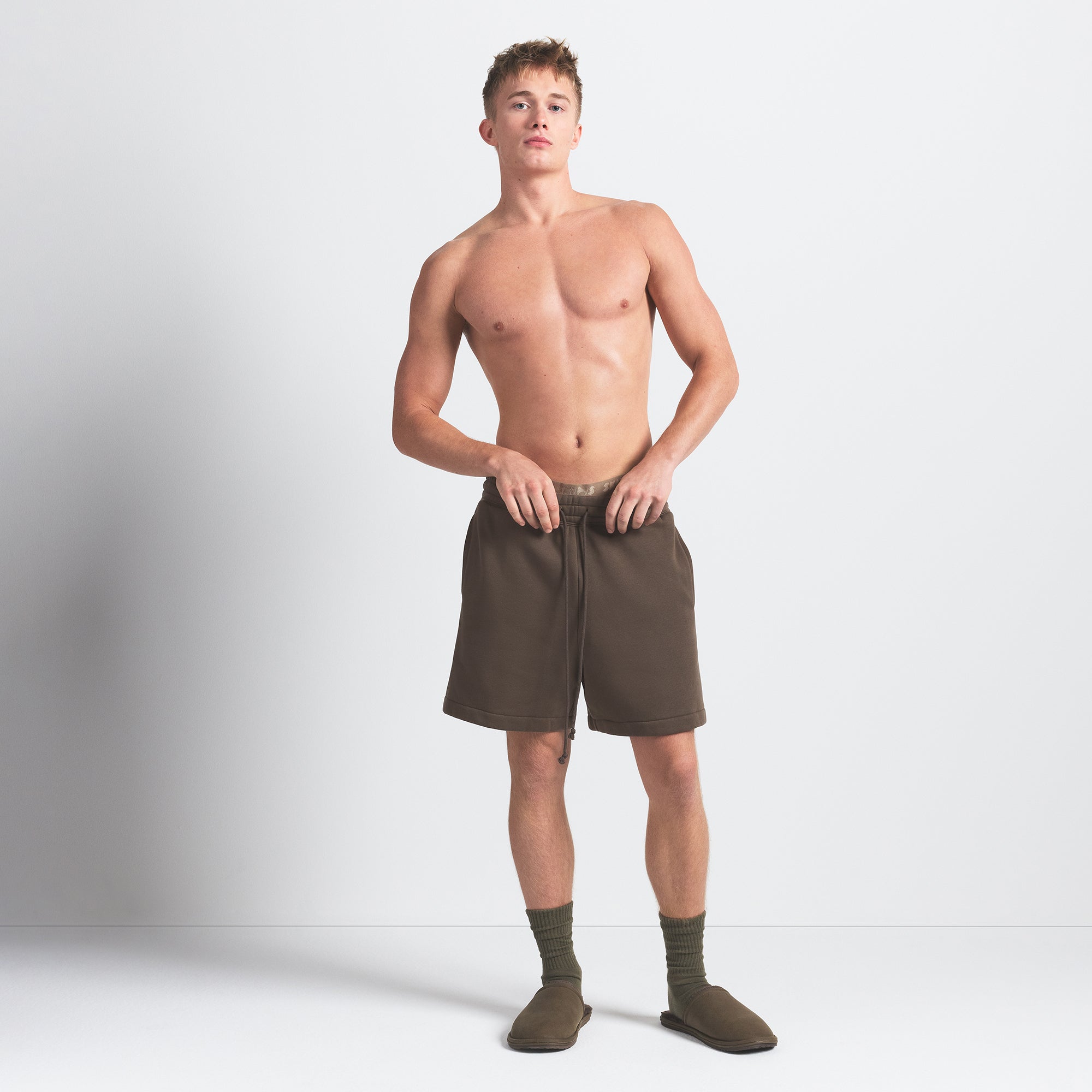 FLEECE LOUNGE MENS RELAXED SHORT | DRIFTWOOD - Image 5