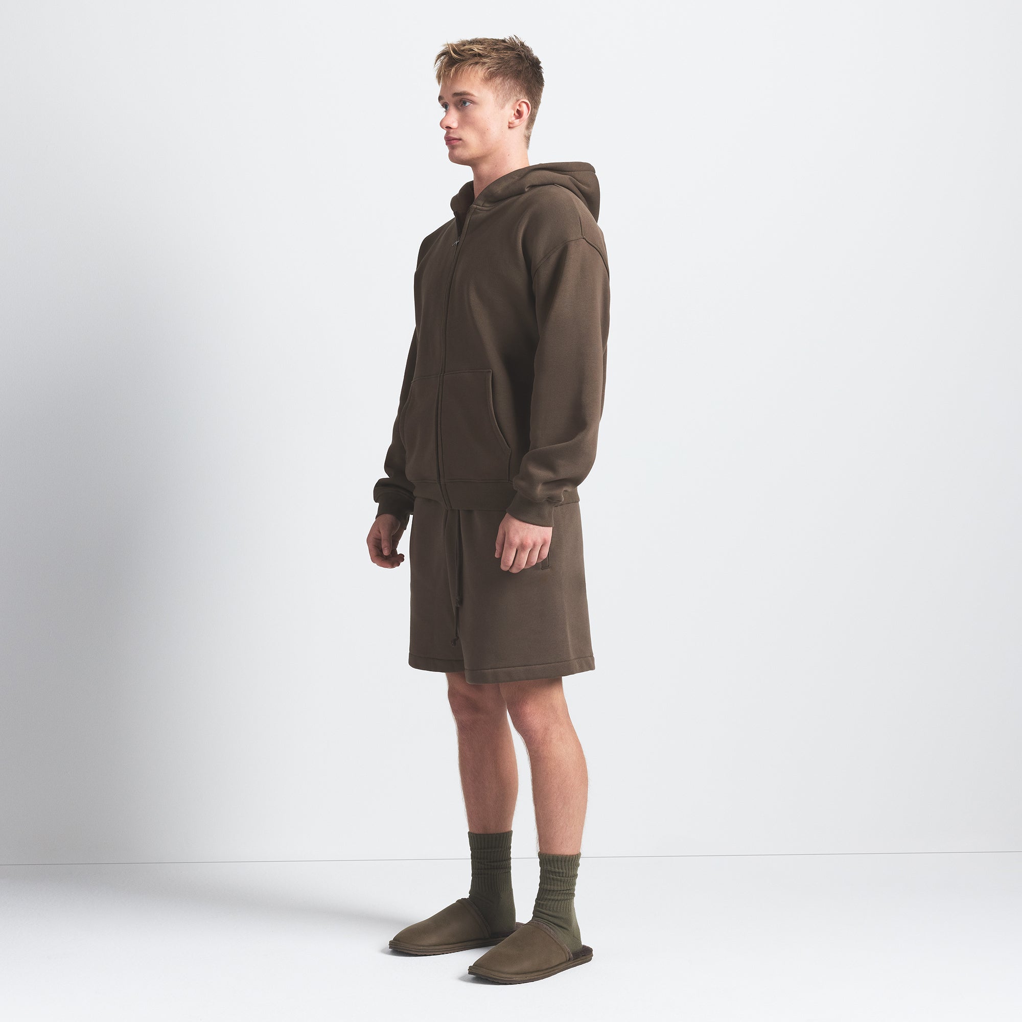 FLEECE LOUNGE MENS RELAXED SHORT | DRIFTWOOD - Image 4