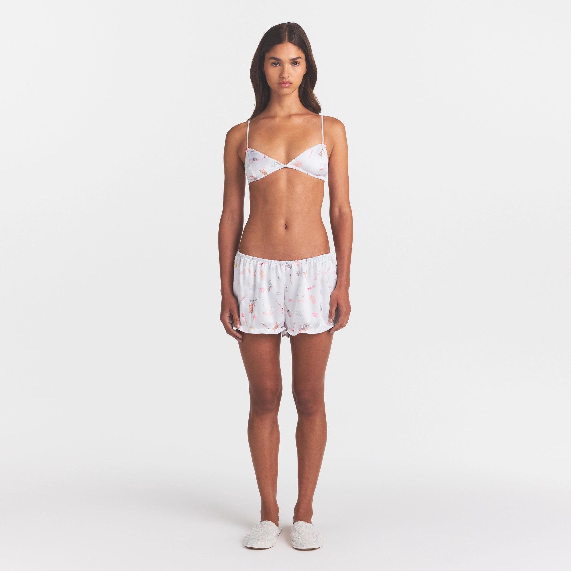 LIGHTWEIGHT SATIN TRIANGLE BRALETTE | SNOW ESSENTIALS BAG - Image 2