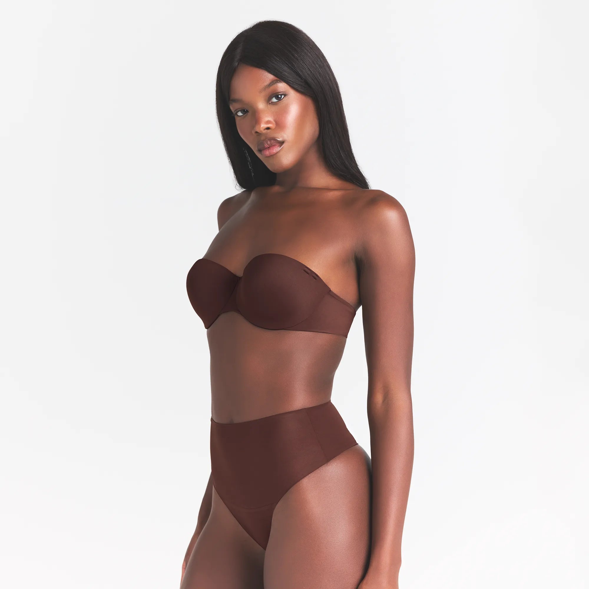 SMOOTHING INTIMATES STRAPLESS BRA | COCOA - Image 3