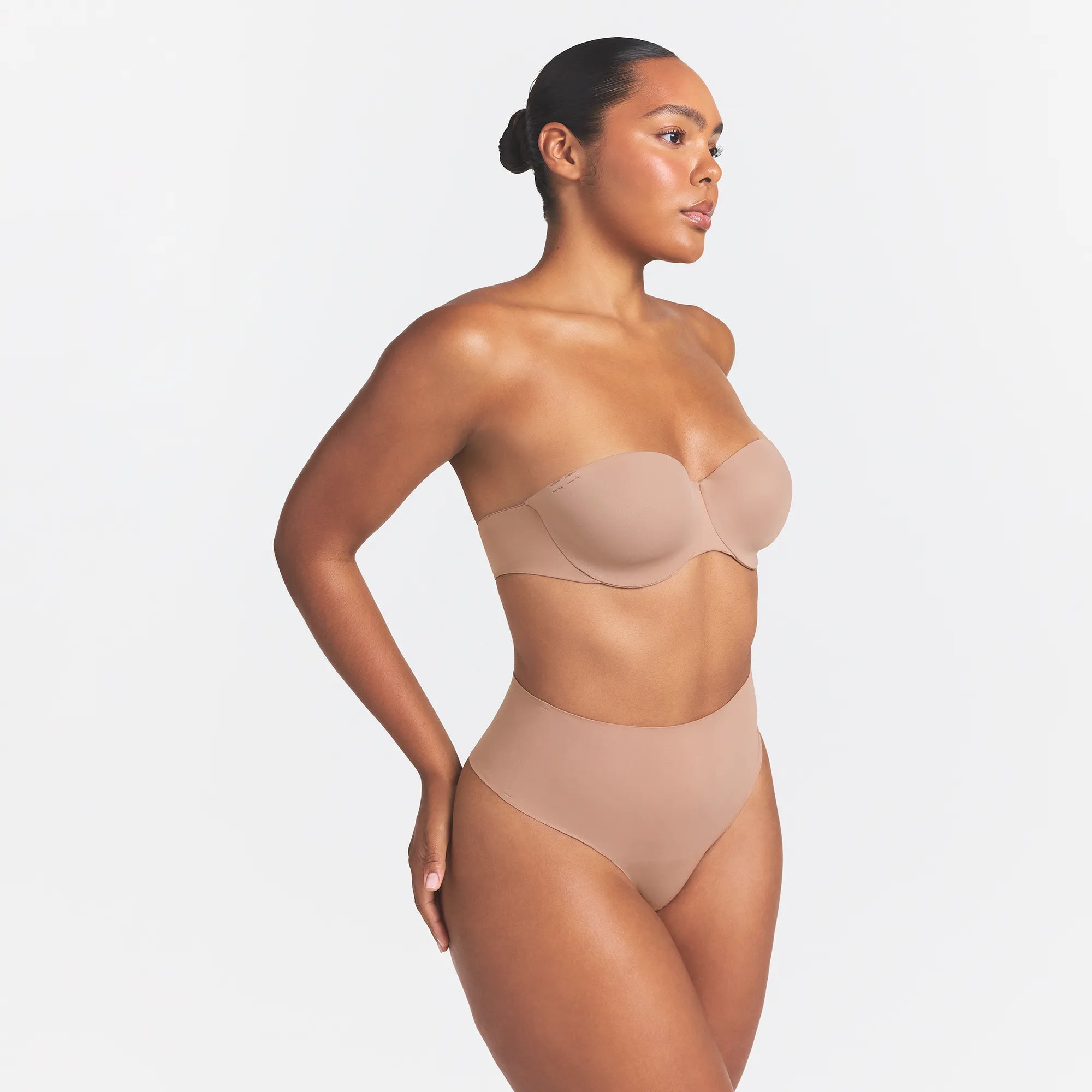 SMOOTHING INTIMATES STRAPLESS BRA | SIENNA - Image 4