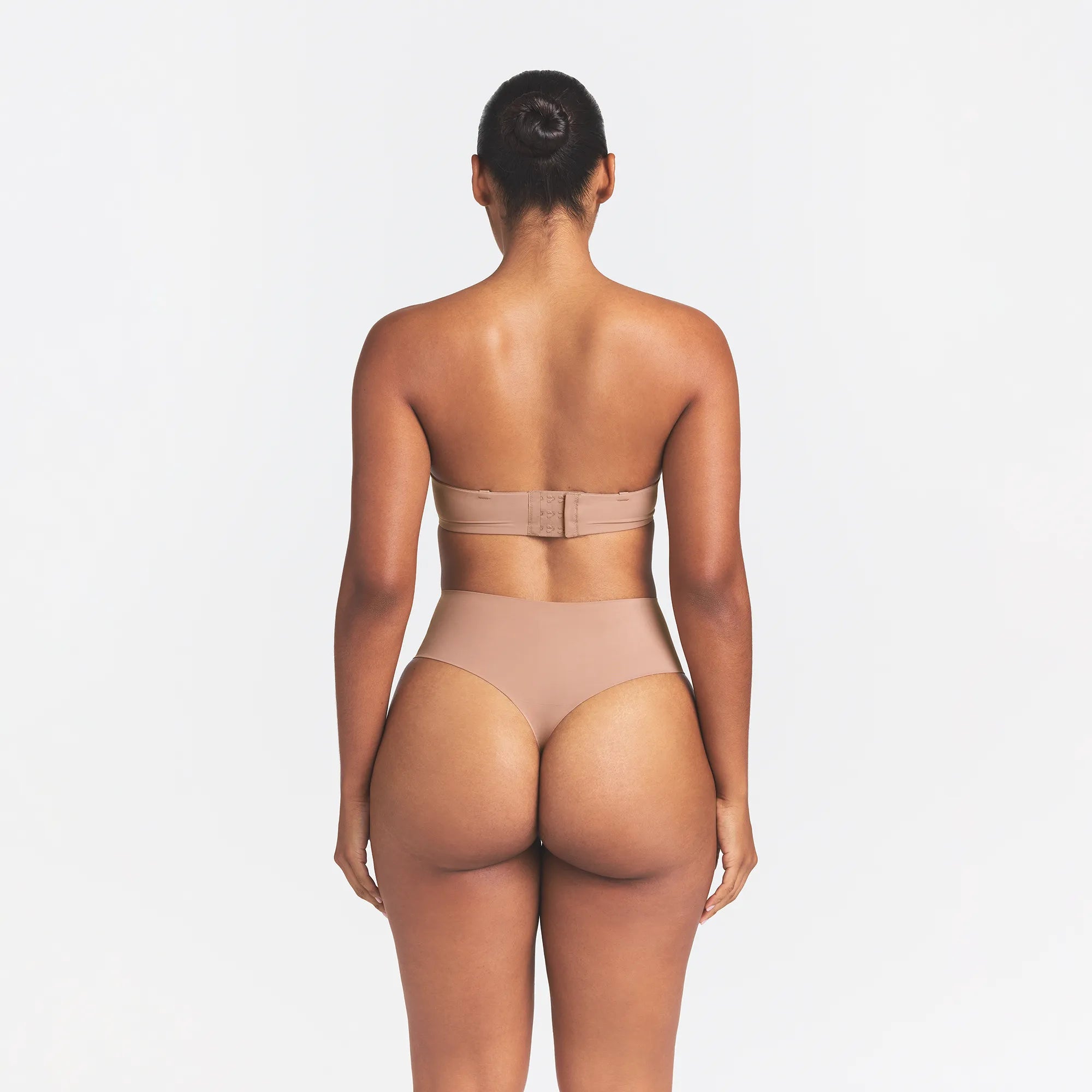 SMOOTHING INTIMATES STRAPLESS BRA | SIENNA - Image 5