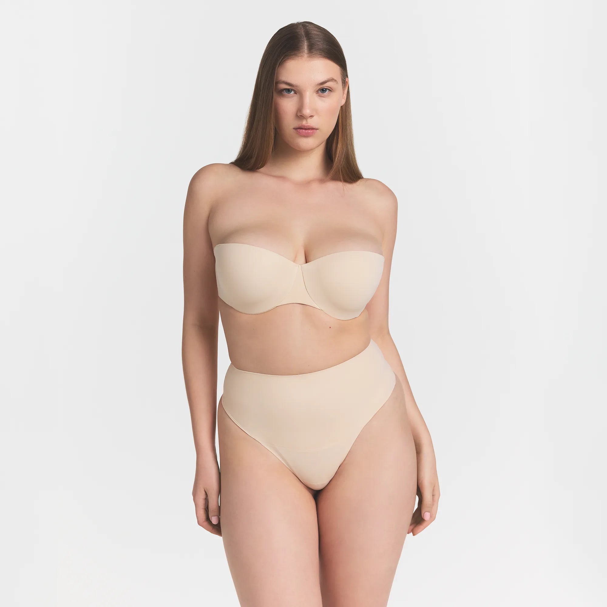 SMOOTHING INTIMATES STRAPLESS BRA | SAND - Image 3