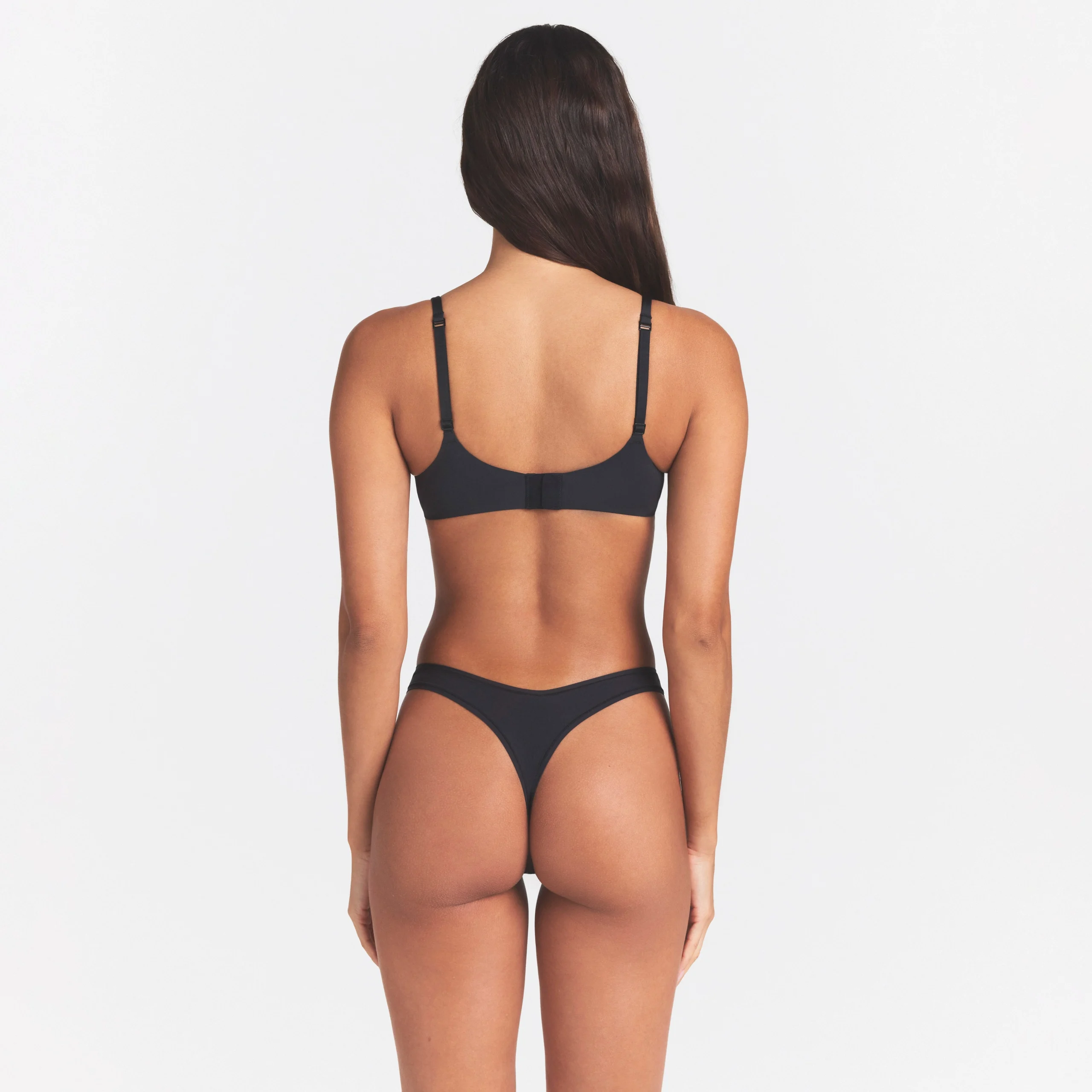 SKIMS ULTIMATE TEARDROP T-SHIRT BRA | ONYX - Image 6