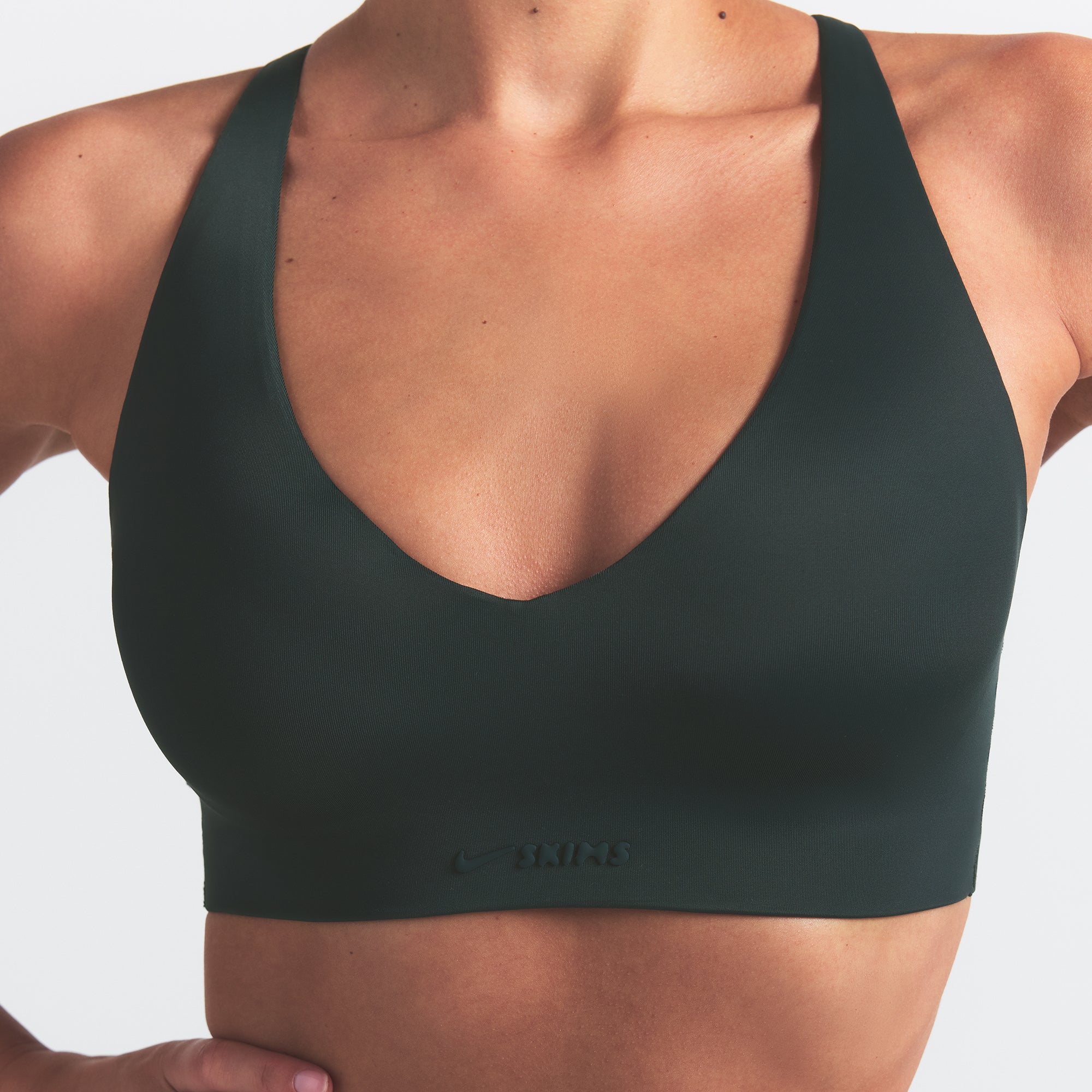 NikeSKIMS SHINE V-NECK BRA | DARK TEAL - Image 3