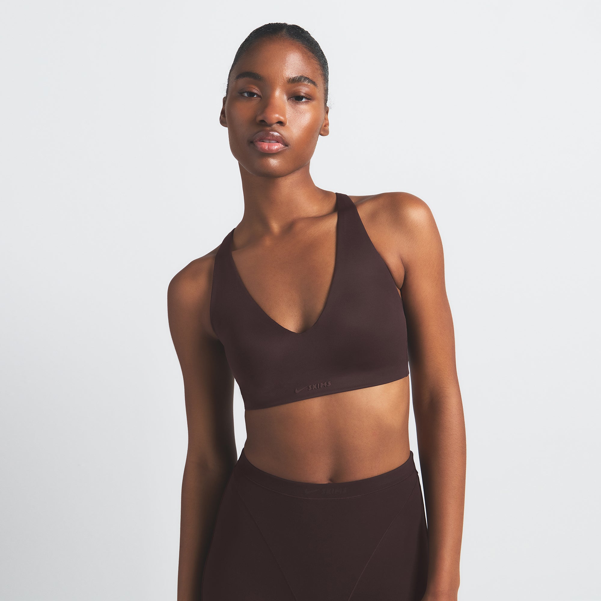 NikeSKIMS SHINE V-NECK BRA | PHOENIX - Image 3