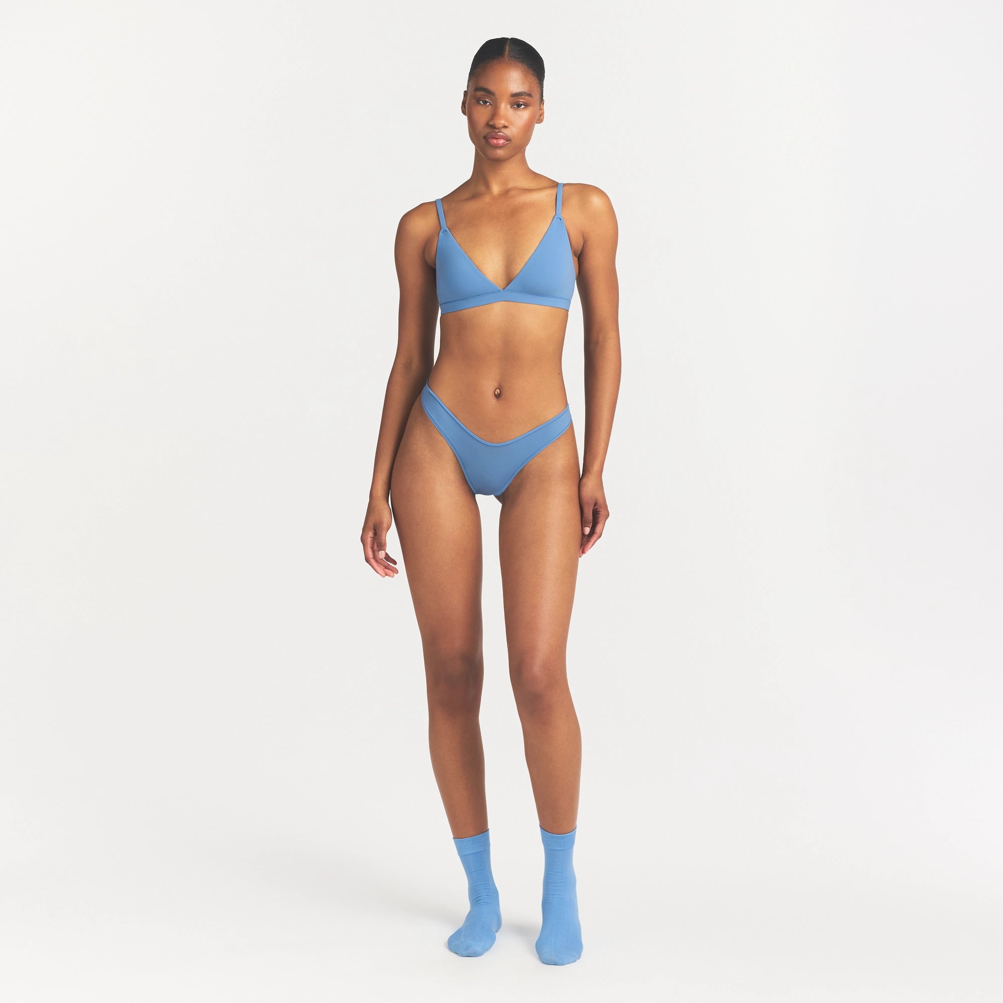 FITS EVERYBODY TRIANGLE BRALETTE | ARCTIC - Image 2