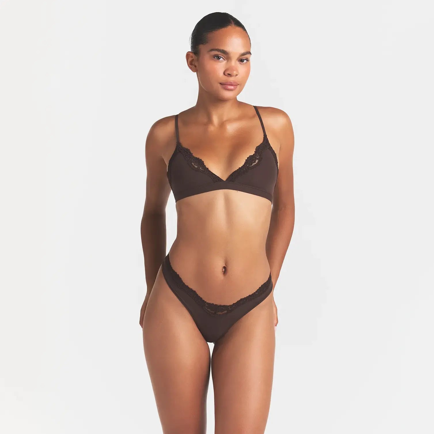 FITS EVERYBODY LACE TRIANGLE BRALETTE | ESPRESSO - Image 3