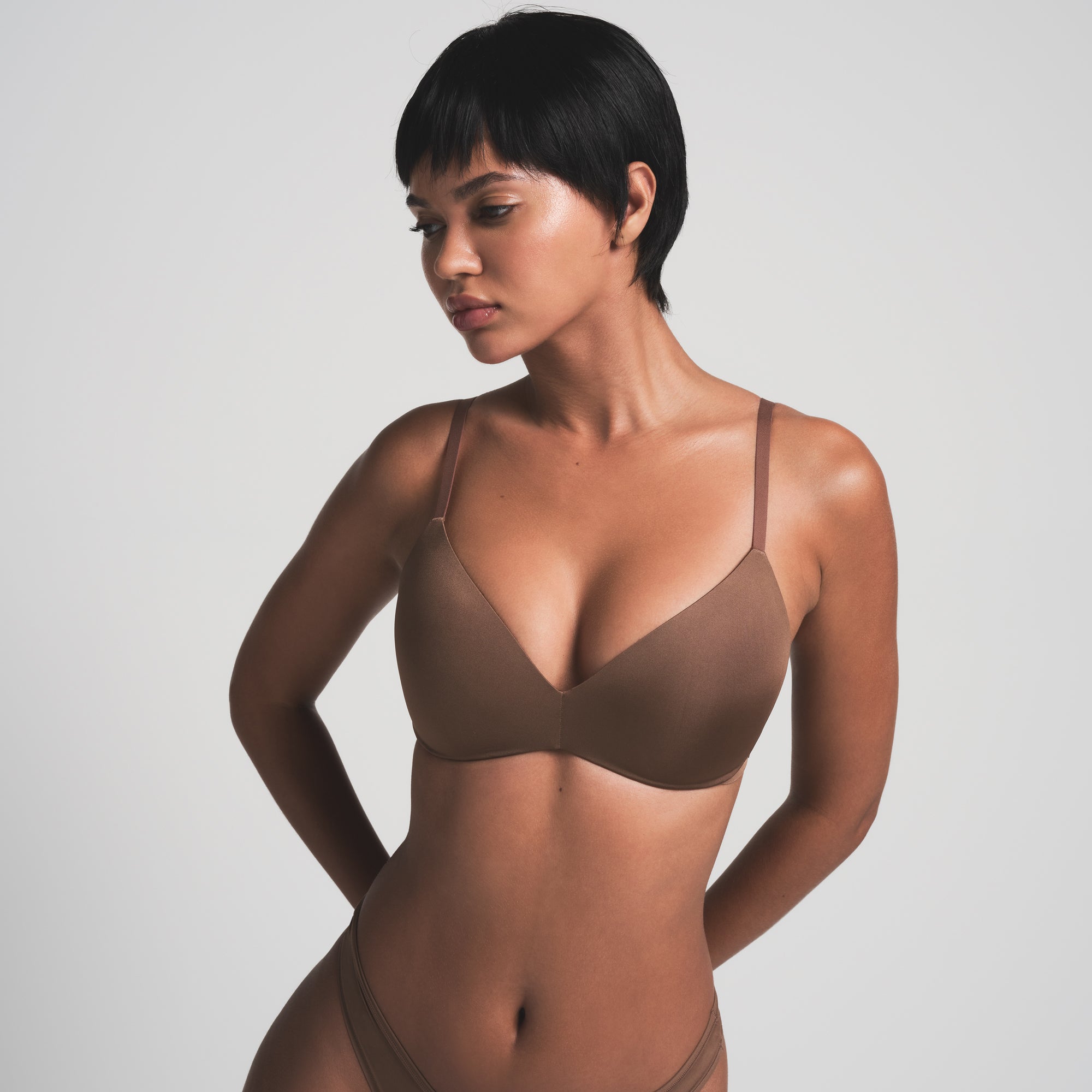 WIRELESS FORM PUSH-UP PLUNGE BRA | JASPER - Image 3