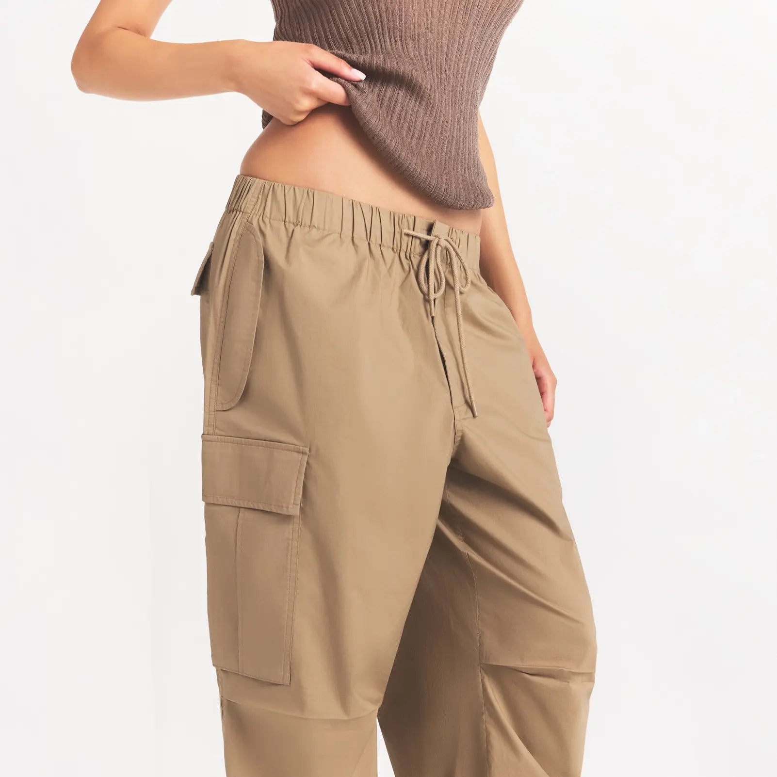 WOVEN COTTON OVERSIZED LOW RISE CARGO PANT | DESERT - Image 3