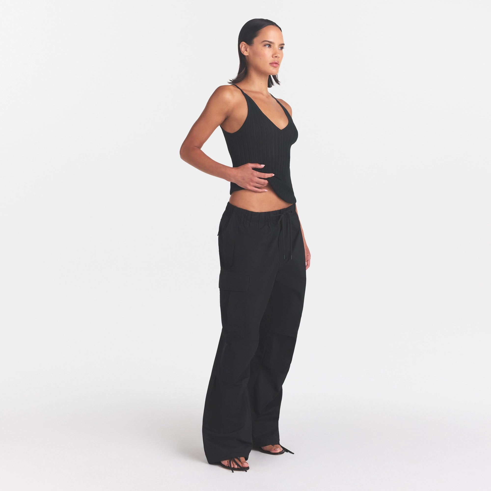 WOVEN COTTON OVERSIZED LOW RISE CARGO PANT | ONYX - Image 3