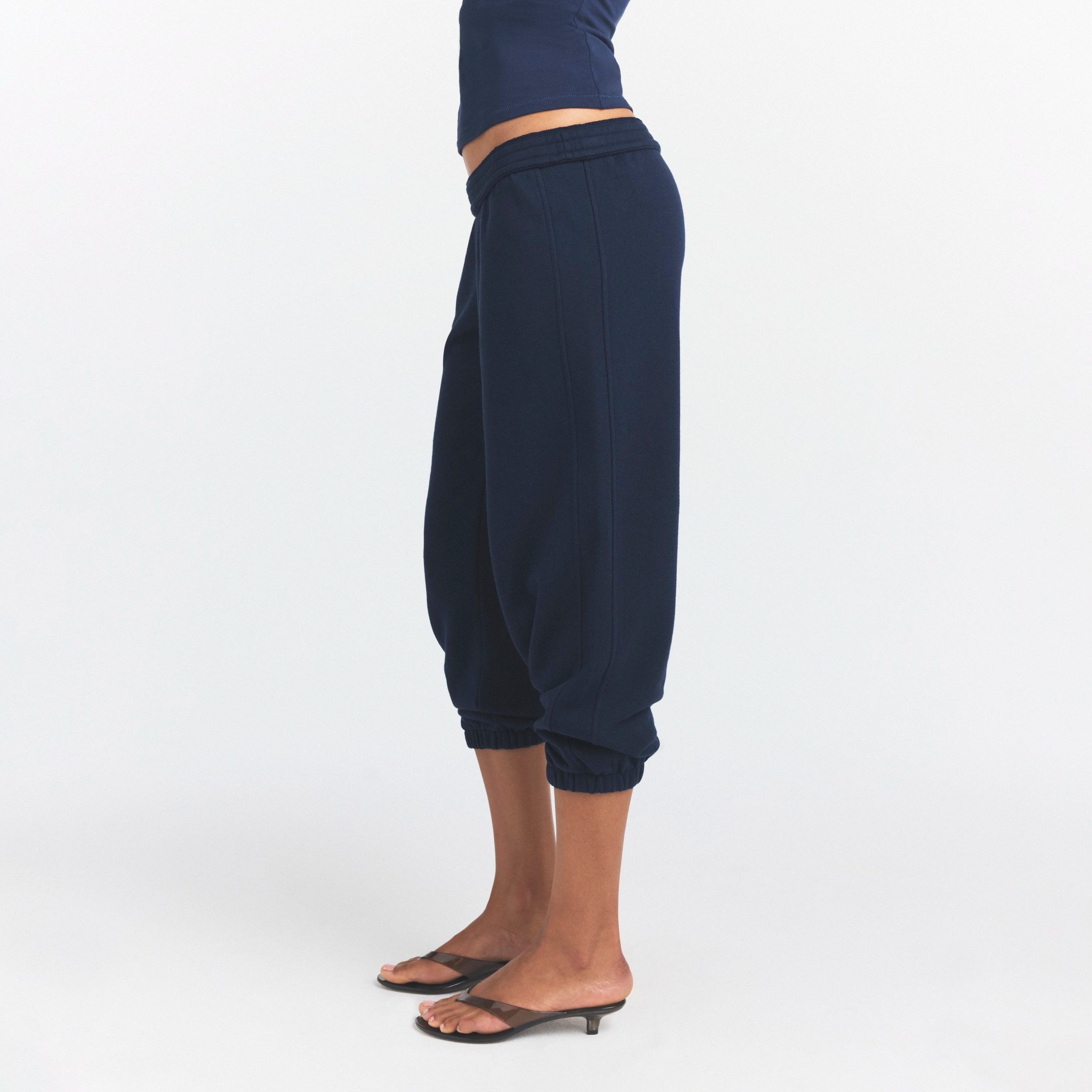 DRAPEY FRENCH TERRY CROPPED JOGGER | NAVY - Image 4