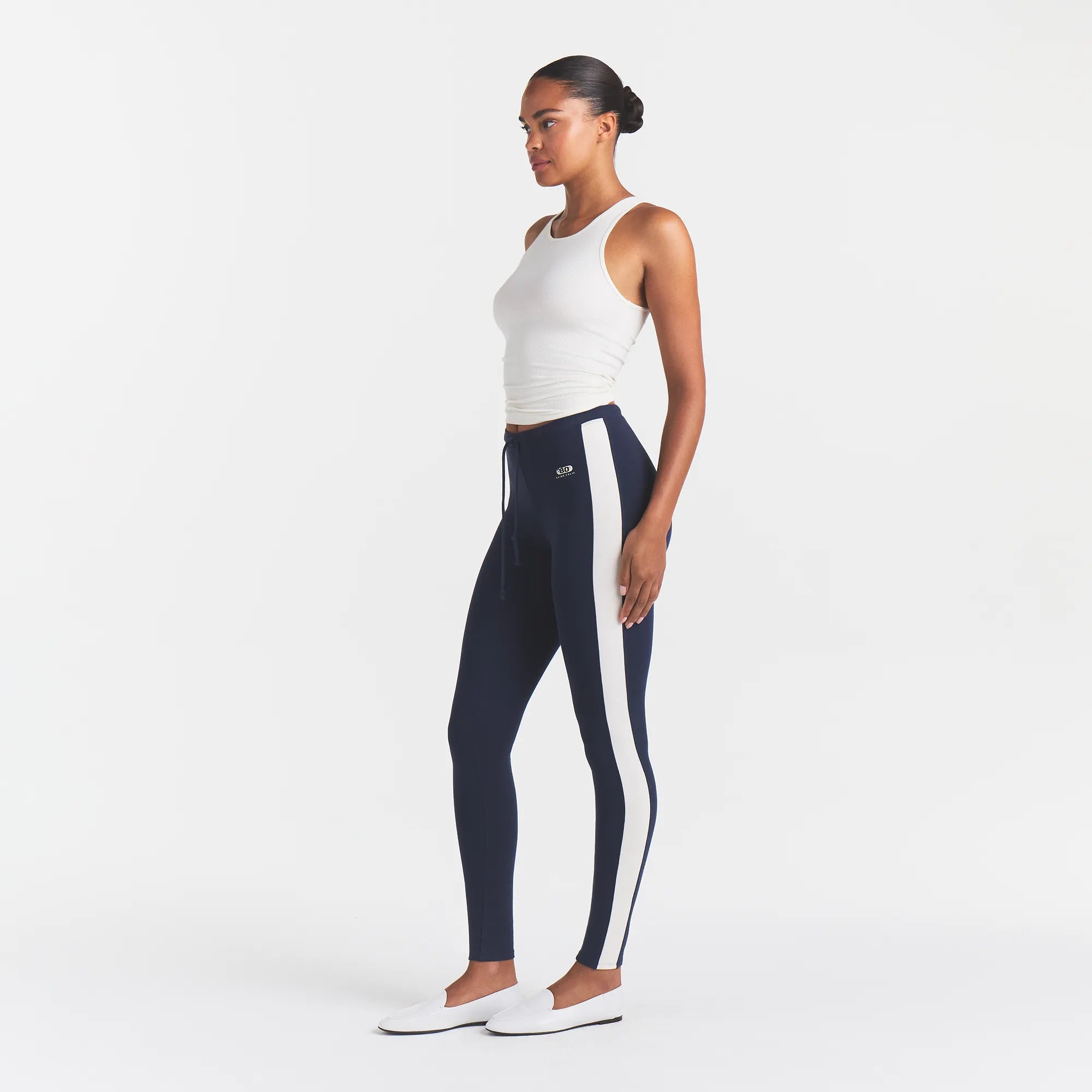 OUTDOOR HIGH-WAISTED LEGGING | NAVY ECRU CONTRAST - Image 3