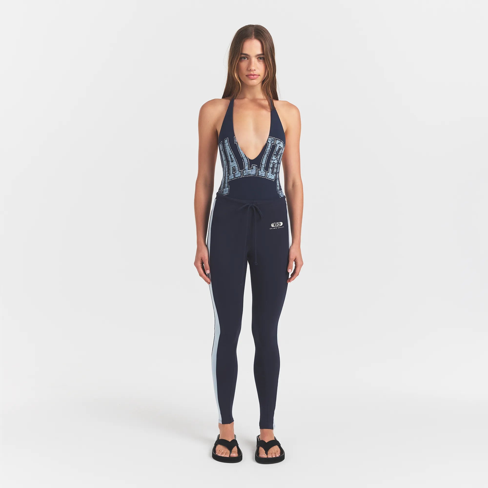 OUTDOOR HIGH-WAISTED LEGGING | NAVY WITH OPAL - Image 2
