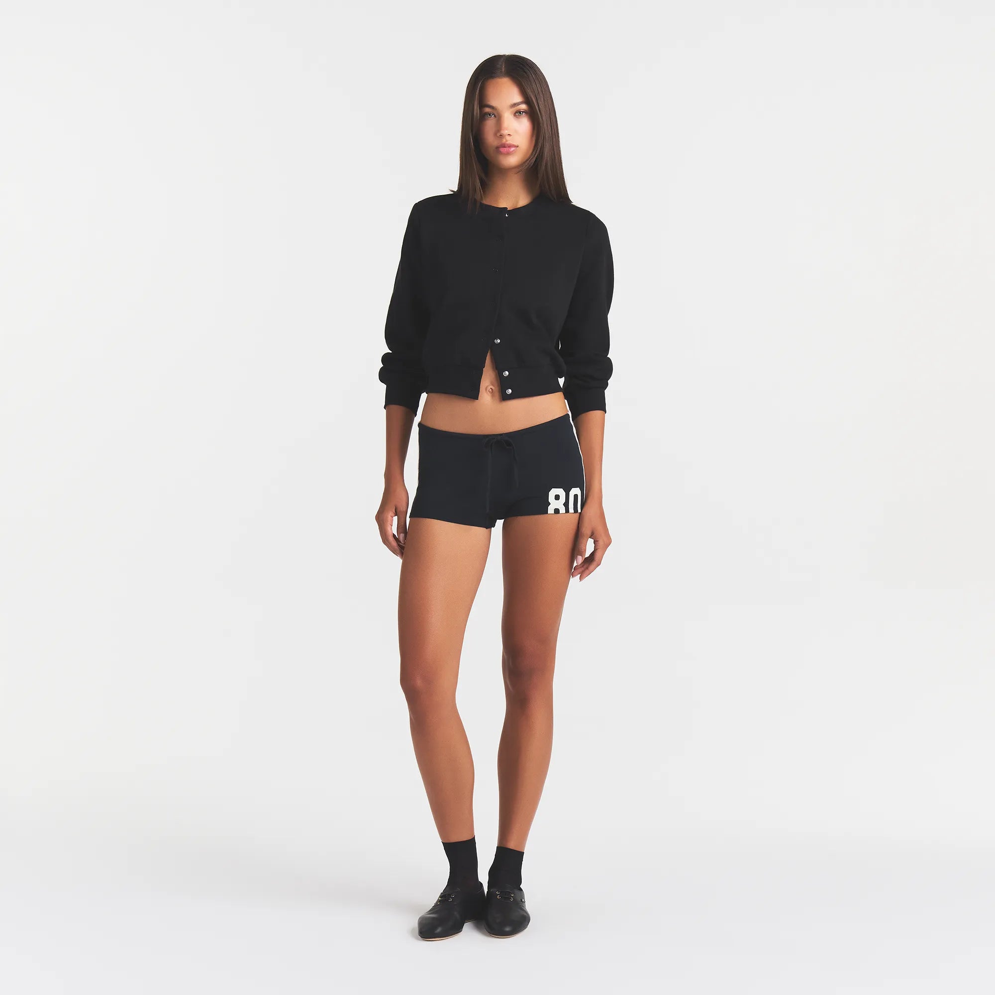SMOOTH LAYERS MICRO SHORT | ONYX ECRU CONTRAST - Image 2