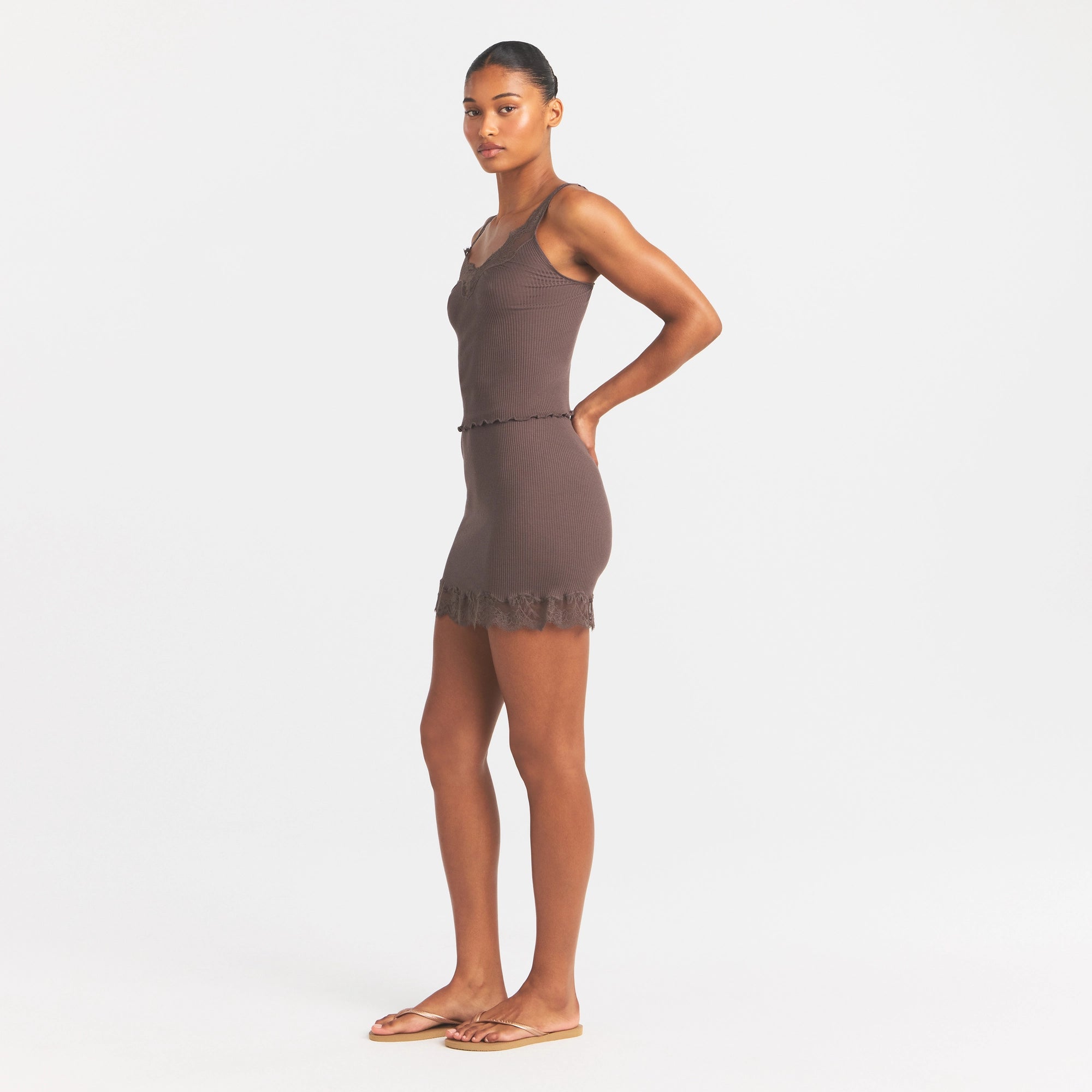 RIB KNIT LACE MINI SKIRT | AMETHYST - Image 4