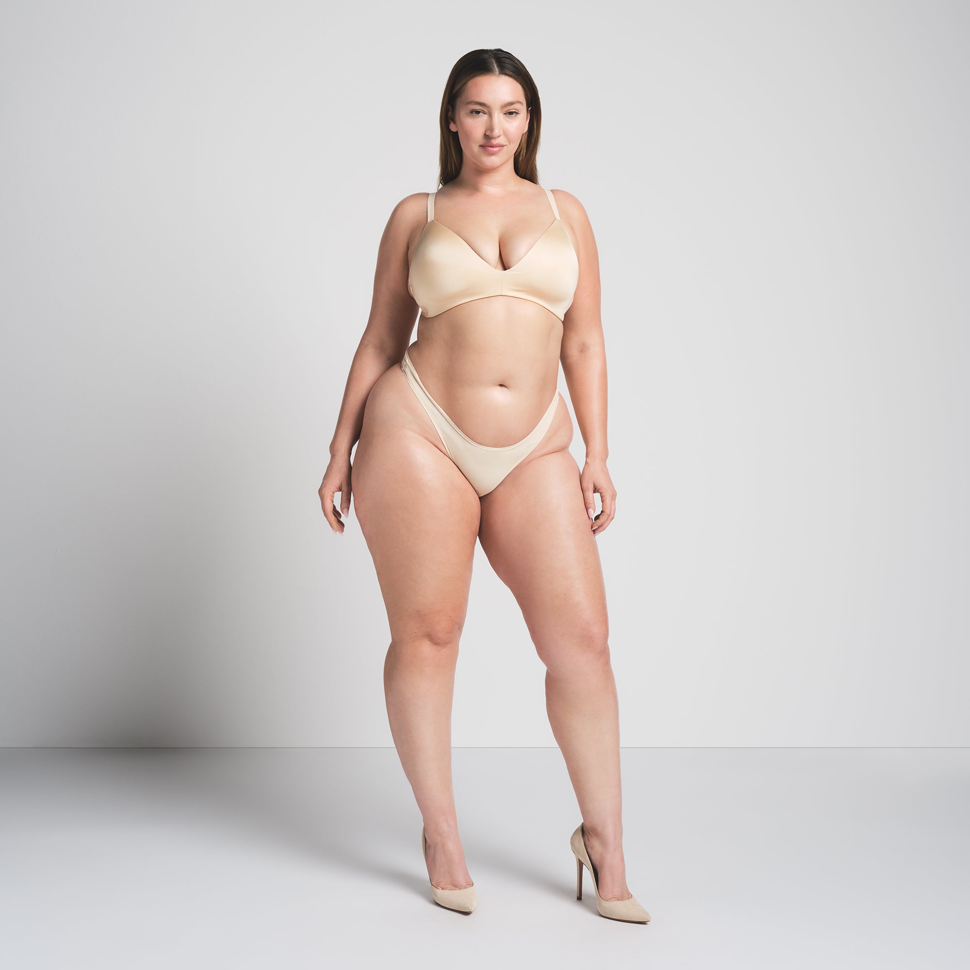WIRELESS FORM T-SHIRT DEMI BRA | SAND - Image 2