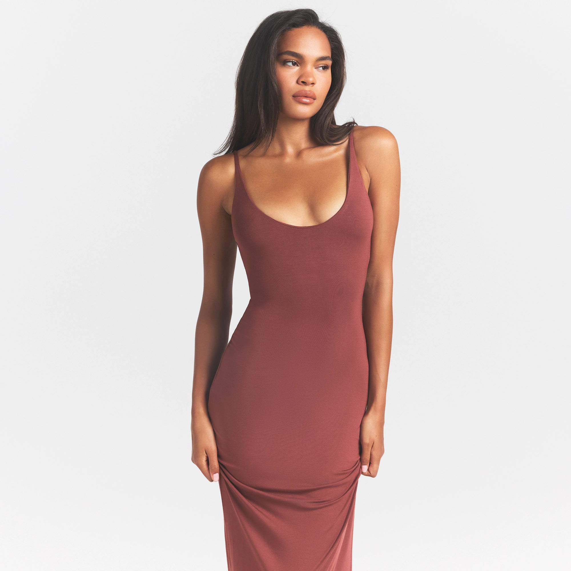 SMOOTH LAYERS SCOOP NECK LONG DRESS | HENNA - Image 3