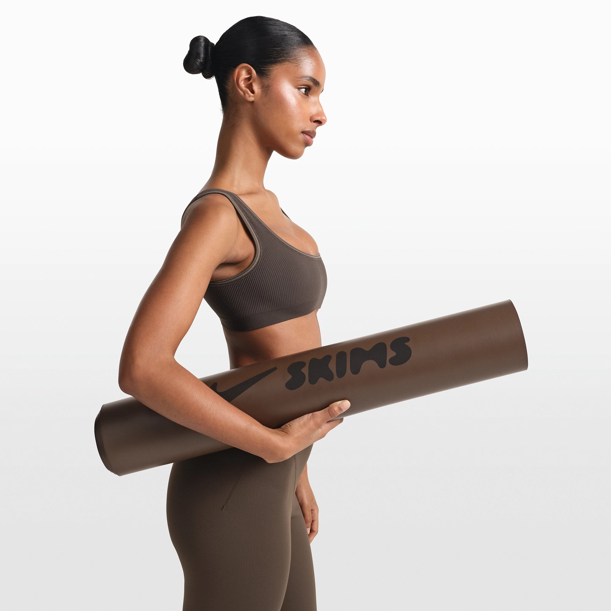 NikeSKIMS ACCESSORIES YOGA MAT | DARK SEPIA - Image 2
